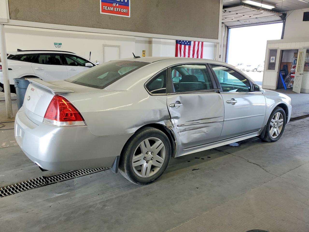 2013 Chevrolet Impala Lt Серебряный vin: 2G1WB5E39D1143455
