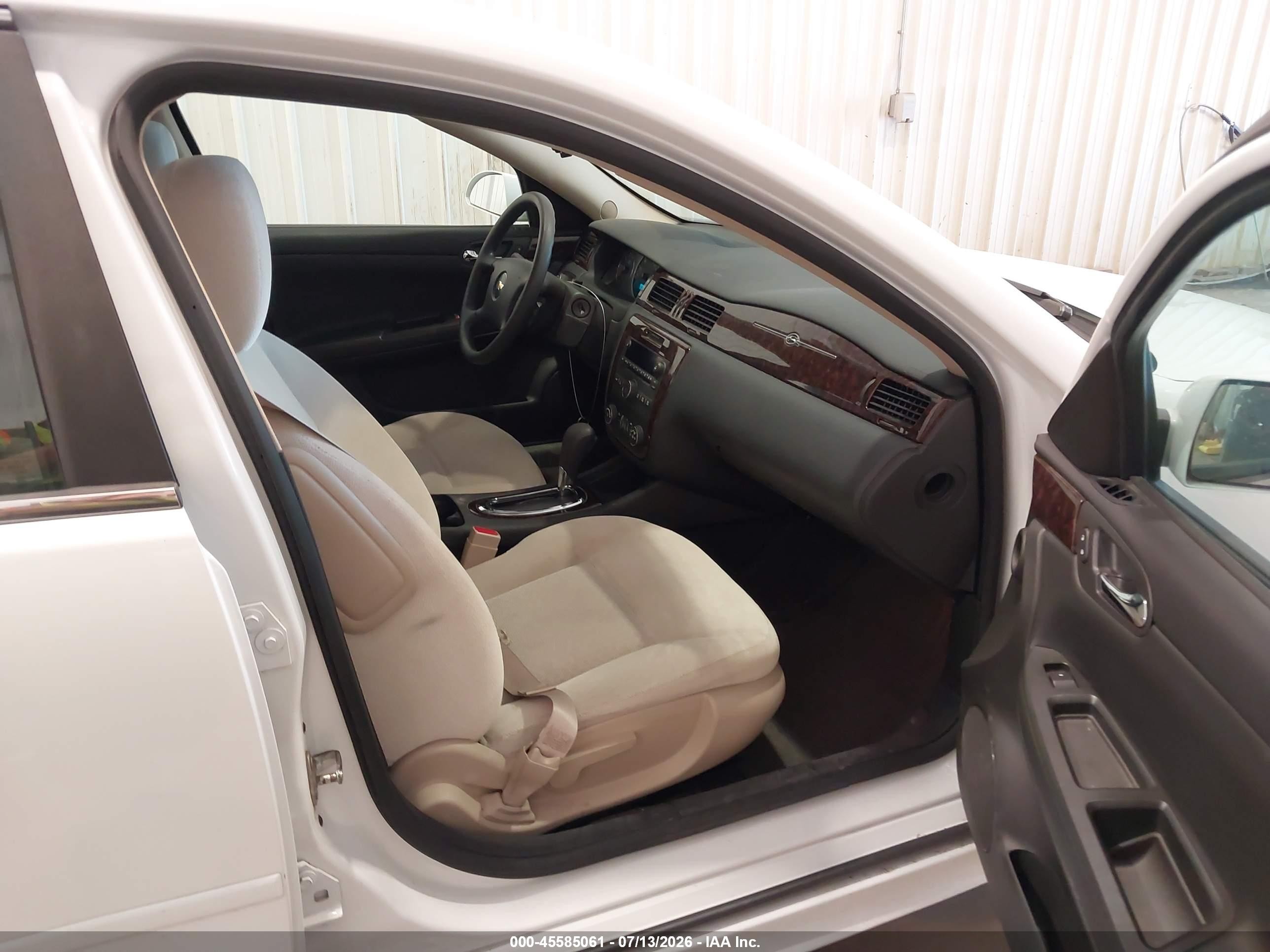 2015 Chevrolet Impala Limited Lt Белый vin: 2G1WB5E3XF1163023