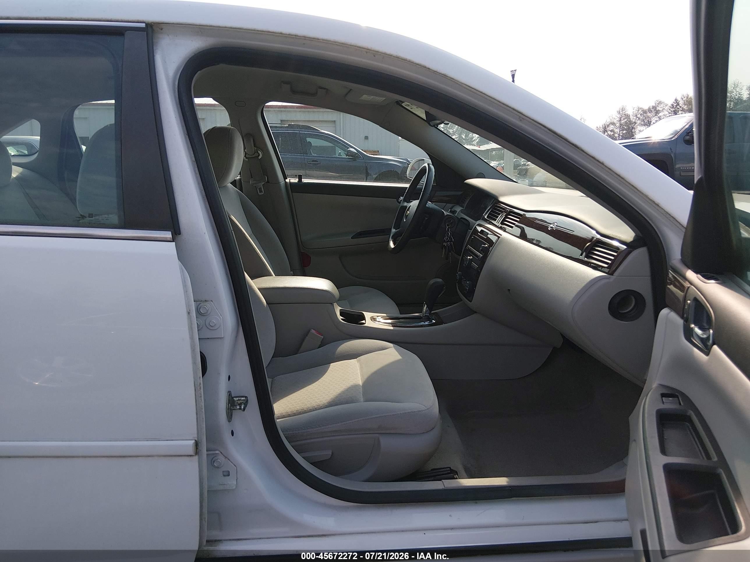 2010 Chevrolet Impala Lt White vin: 2G1WB5EK0A1259551