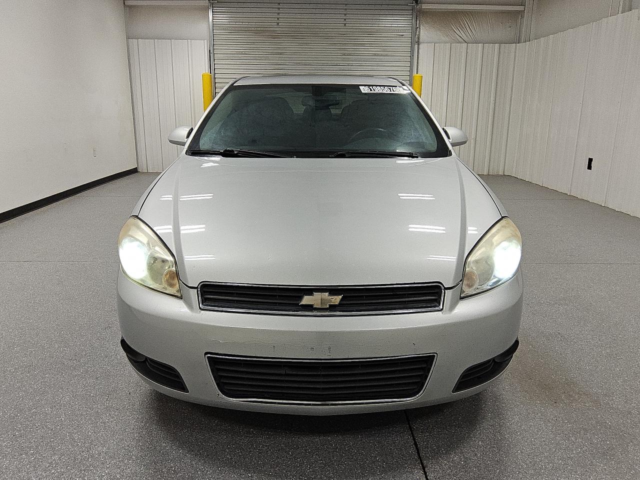 2011 Chevrolet Impala Lt Silver vin: 2G1WB5EK0B1326280 Damage: Front Bumper/Cover, Dent(S) W/ Paint Dmg, > 12 Inches