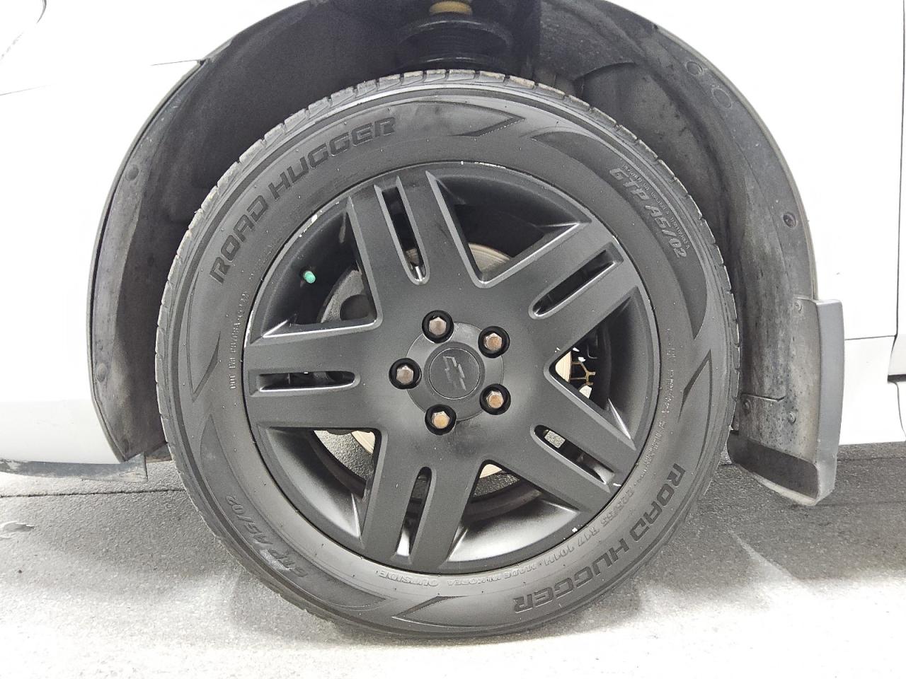 2011 Chevrolet Impala Lt Silver vin: 2G1WB5EK0B1326280 Damage: Left Front Wheel, Curb Rash, 5 To 6 Inches