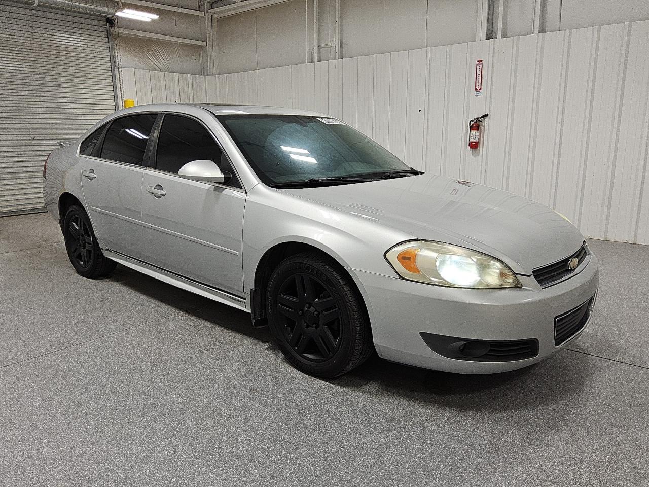 2011 Chevrolet Impala Lt Silver vin: 2G1WB5EK0B1326280 Damage: Right Front Door, Heavy Scratch, 1/2 To 1 Inch