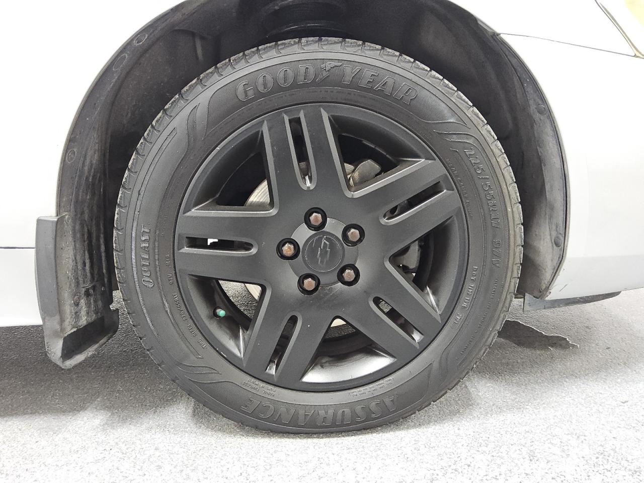 2011 Chevrolet Impala Lt Silver vin: 2G1WB5EK0B1326280 Damage: Right Front Wheel, Curb Rash, 1/8 To 1/2 Inch