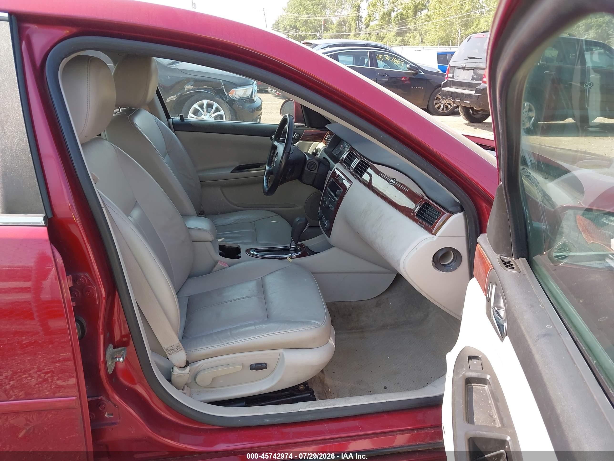 2010 Chevrolet Impala Lt Red vin: 2G1WB5EK1A1142741