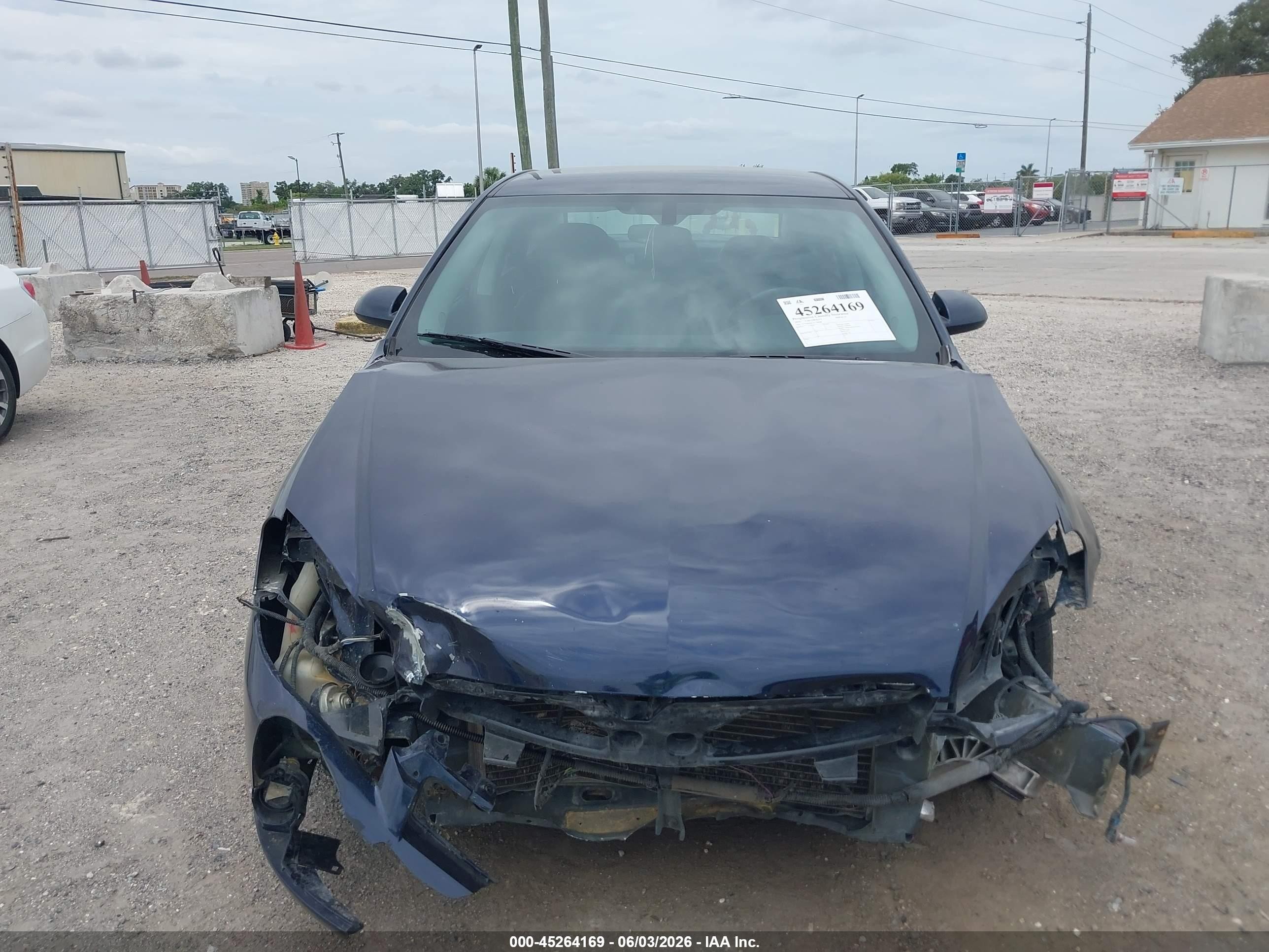 2010 Chevrolet Impala Lt Blue vin: 2G1WB5EK1A1199084