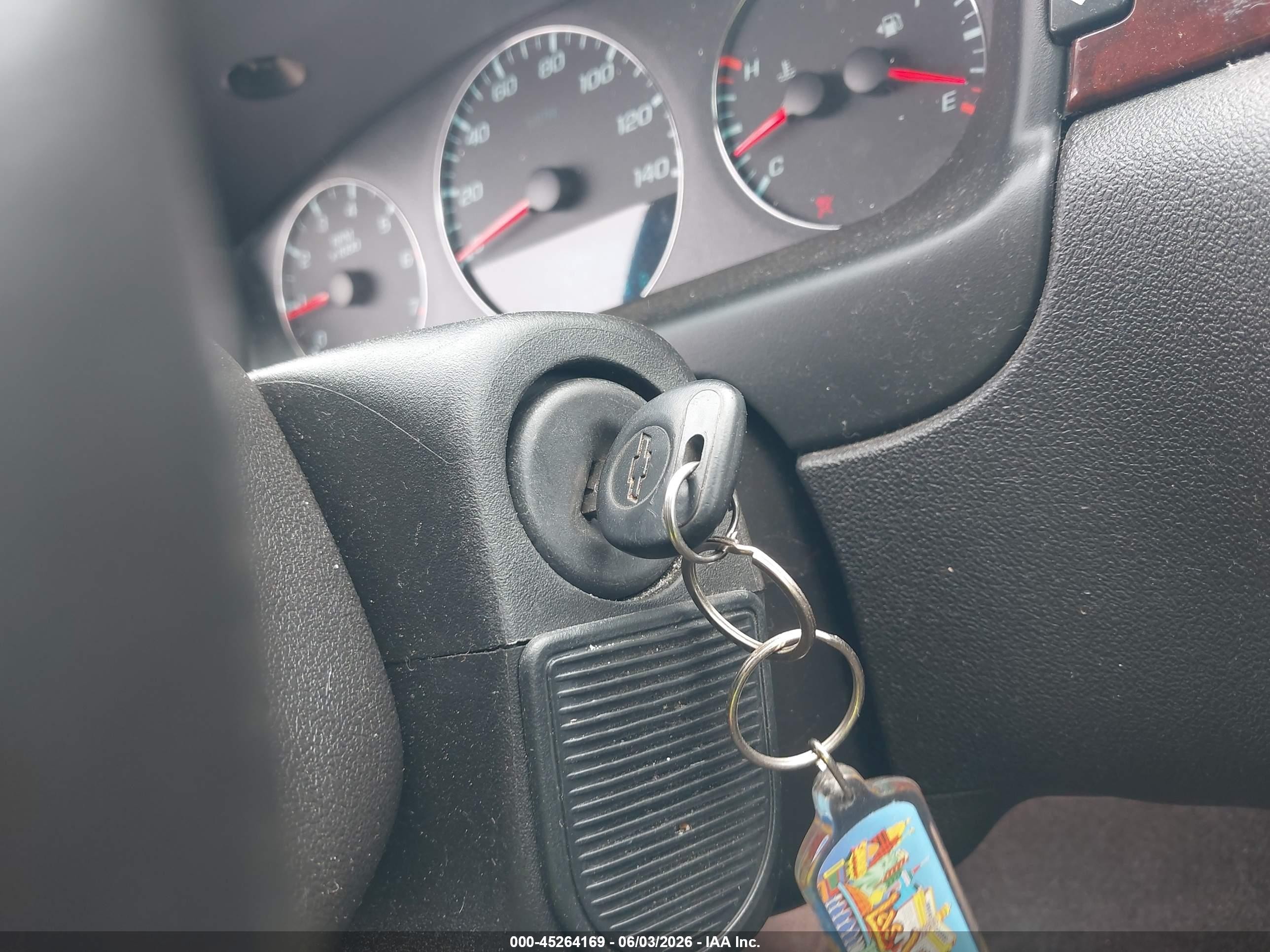 2010 Chevrolet Impala Lt Blue vin: 2G1WB5EK1A1199084