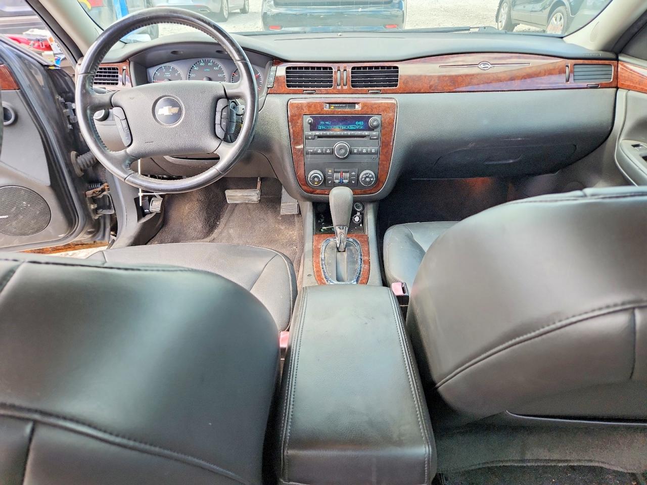 2010 Chevrolet Impala Lt Серый vin: 2G1WB5EK1A1219012