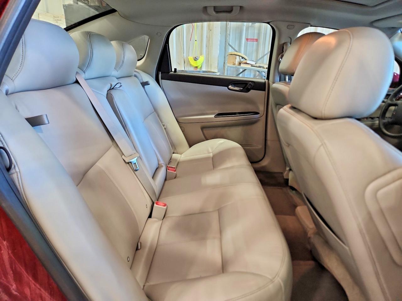 2010 Chevrolet Impala Lt Red vin: 2G1WB5EK2A1136558