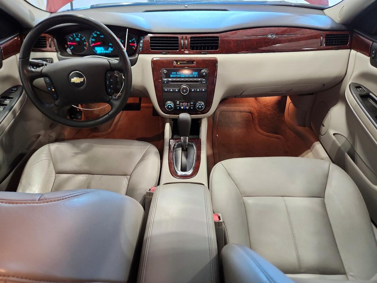 2010 Chevrolet Impala Lt Red vin: 2G1WB5EK2A1136558