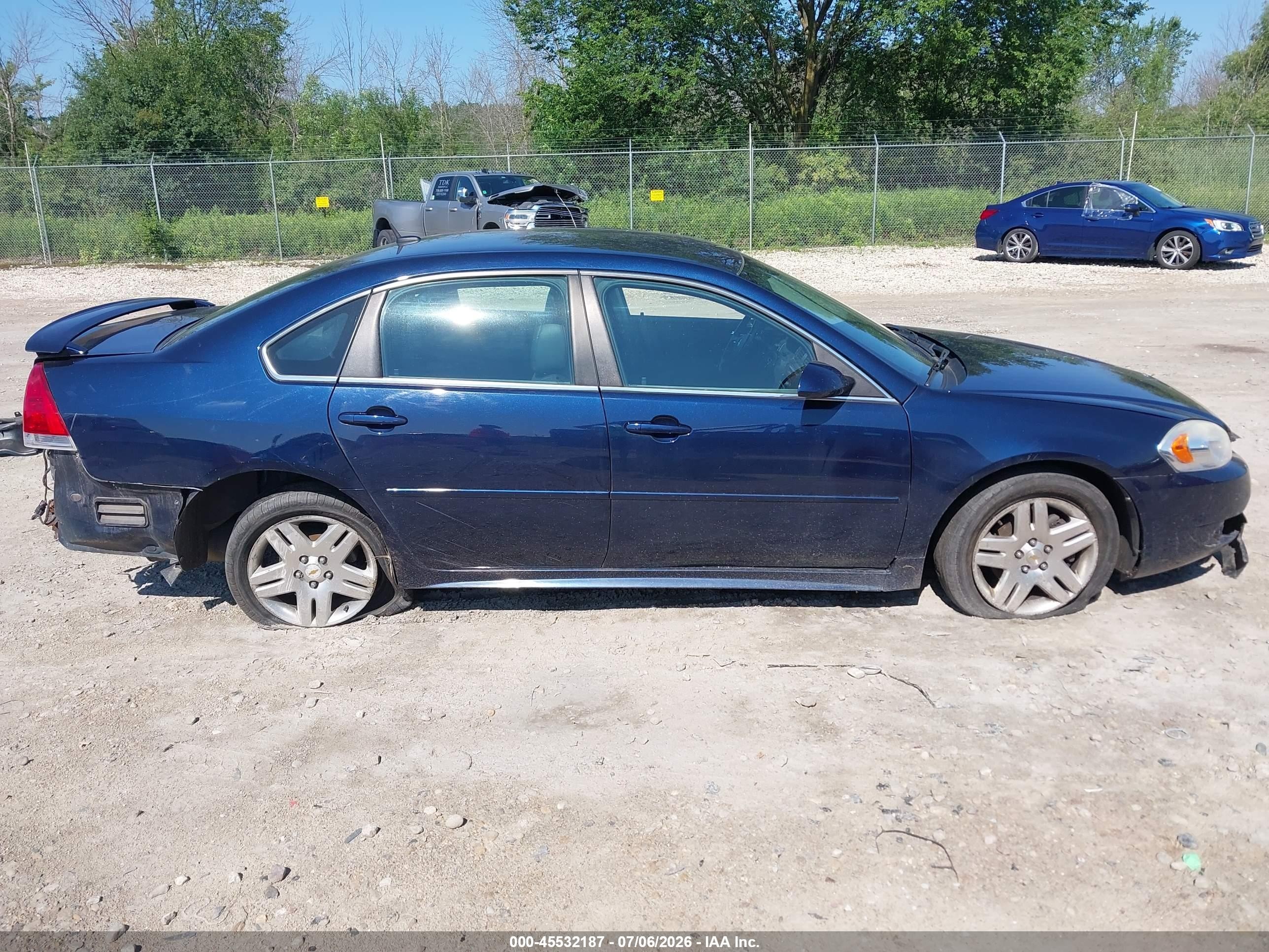 2011 Chevrolet Impala Lt Blue vin: 2G1WB5EK2B1215939