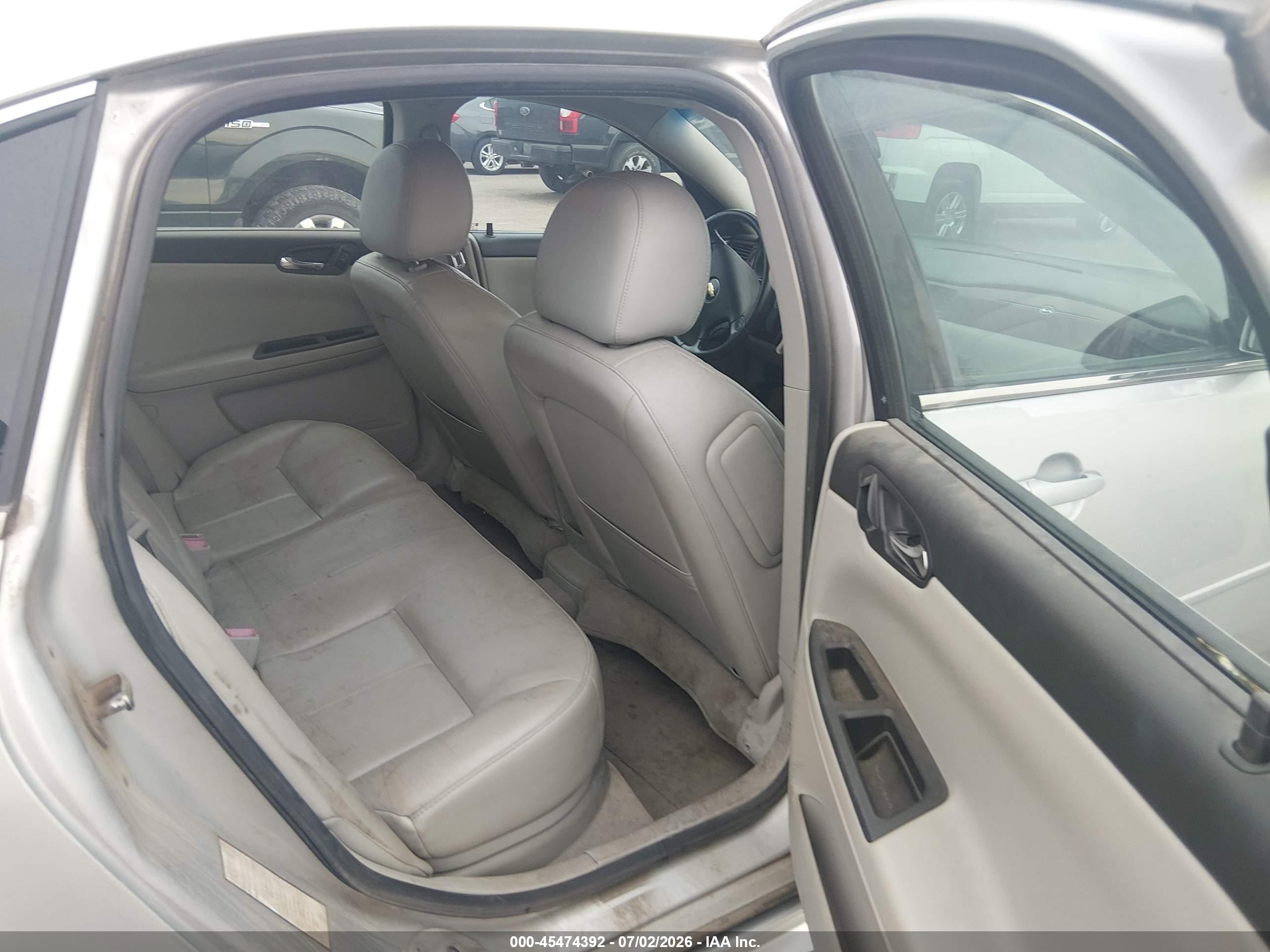 2010 Chevrolet Impala Lt Серебряный vin: 2G1WB5EK3A1226964
