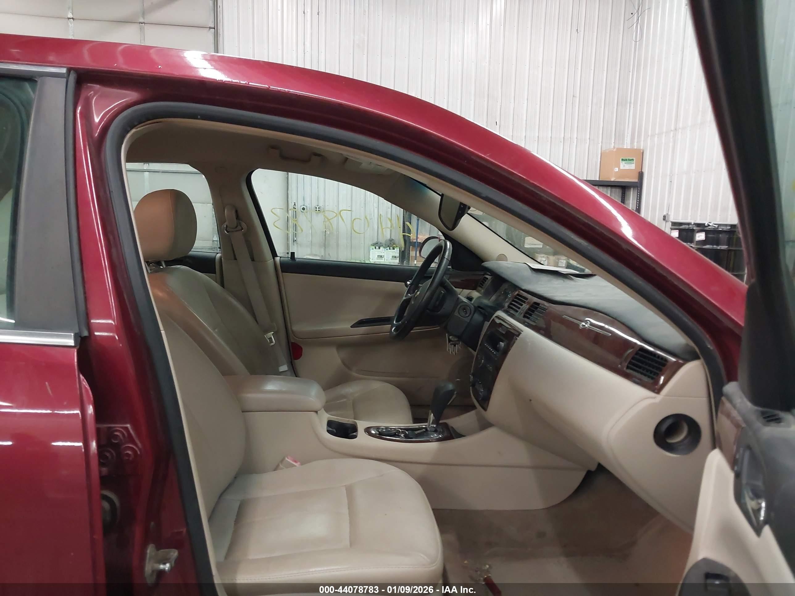 2011 Chevrolet Impala Lt Red vin: 2G1WB5EK3B1251221