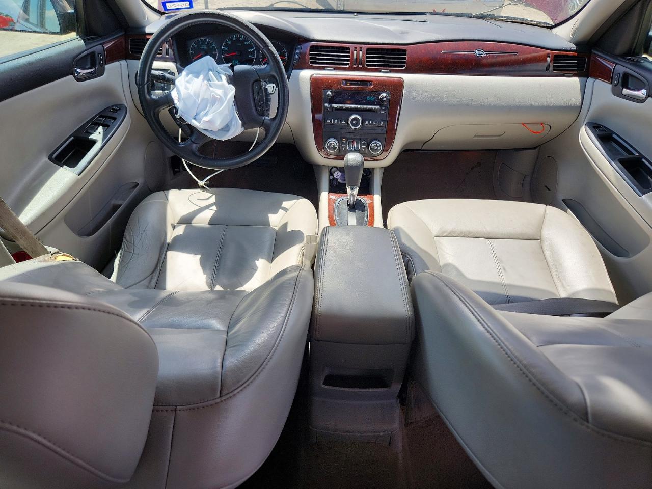2010 Chevrolet Impala Red vin: 2G1WB5EK5A1181798