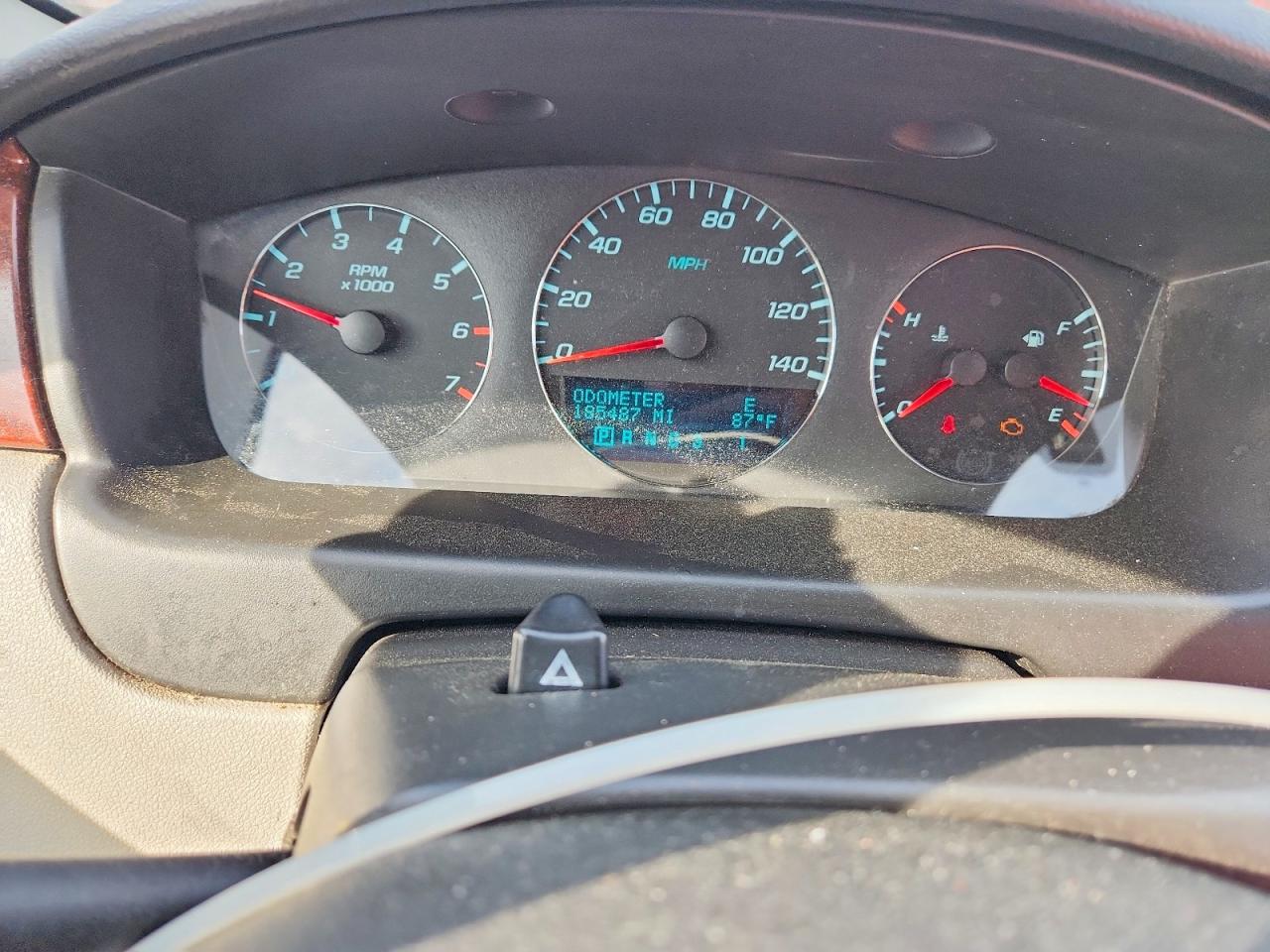 2010 Chevrolet Impala Lt Серебряный vin: 2G1WB5EK7A1103426