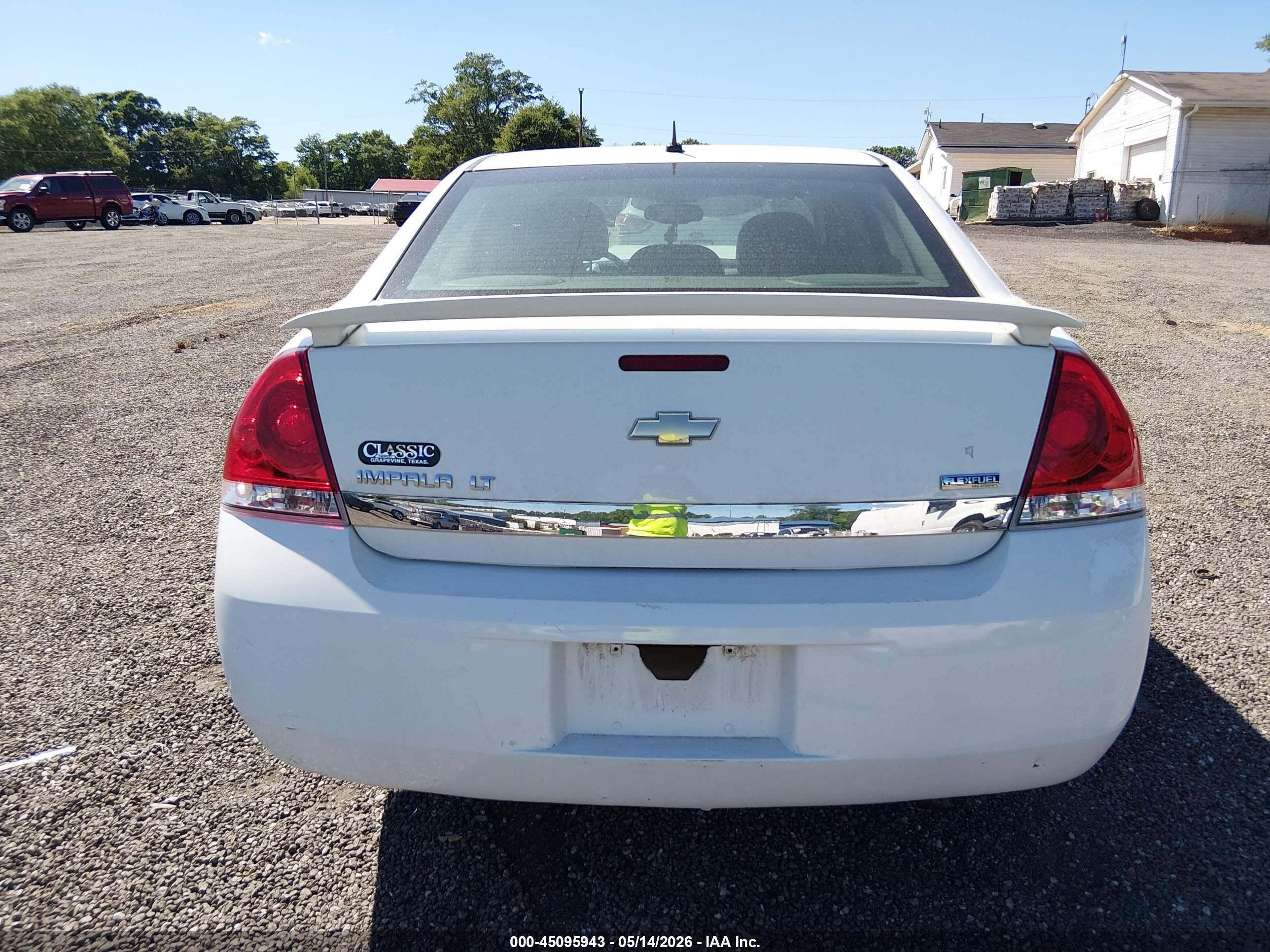 2010 Chevrolet Impala Lt White vin: 2G1WB5EK7A1224344