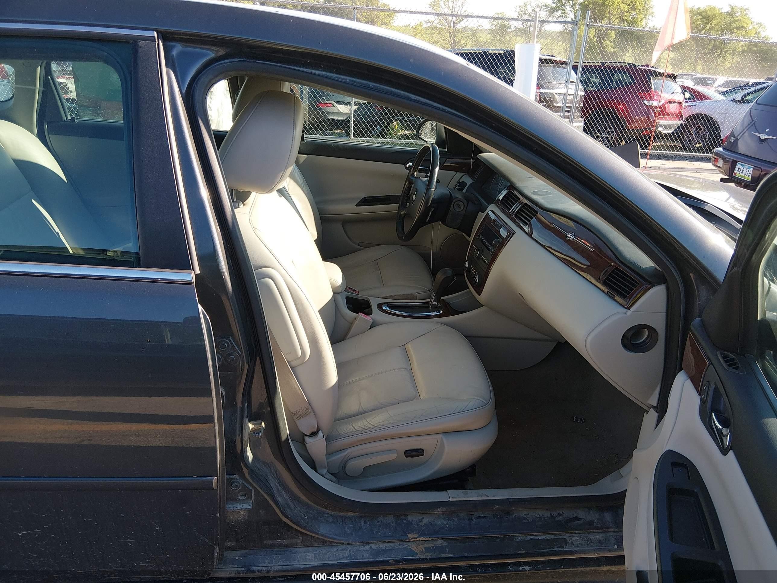 2010 Chevrolet Impala Lt Gray vin: 2G1WB5EK7A1227258