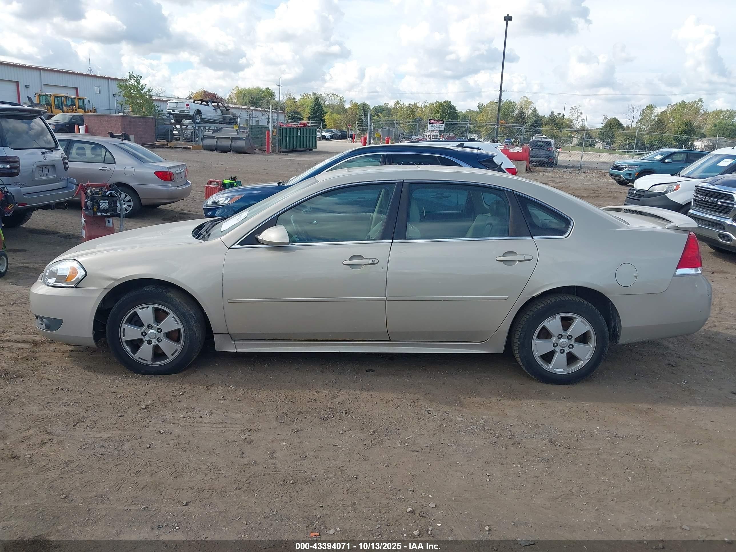 2010 Chevrolet Impala Lt Tan vin: 2G1WB5EK7A1241192