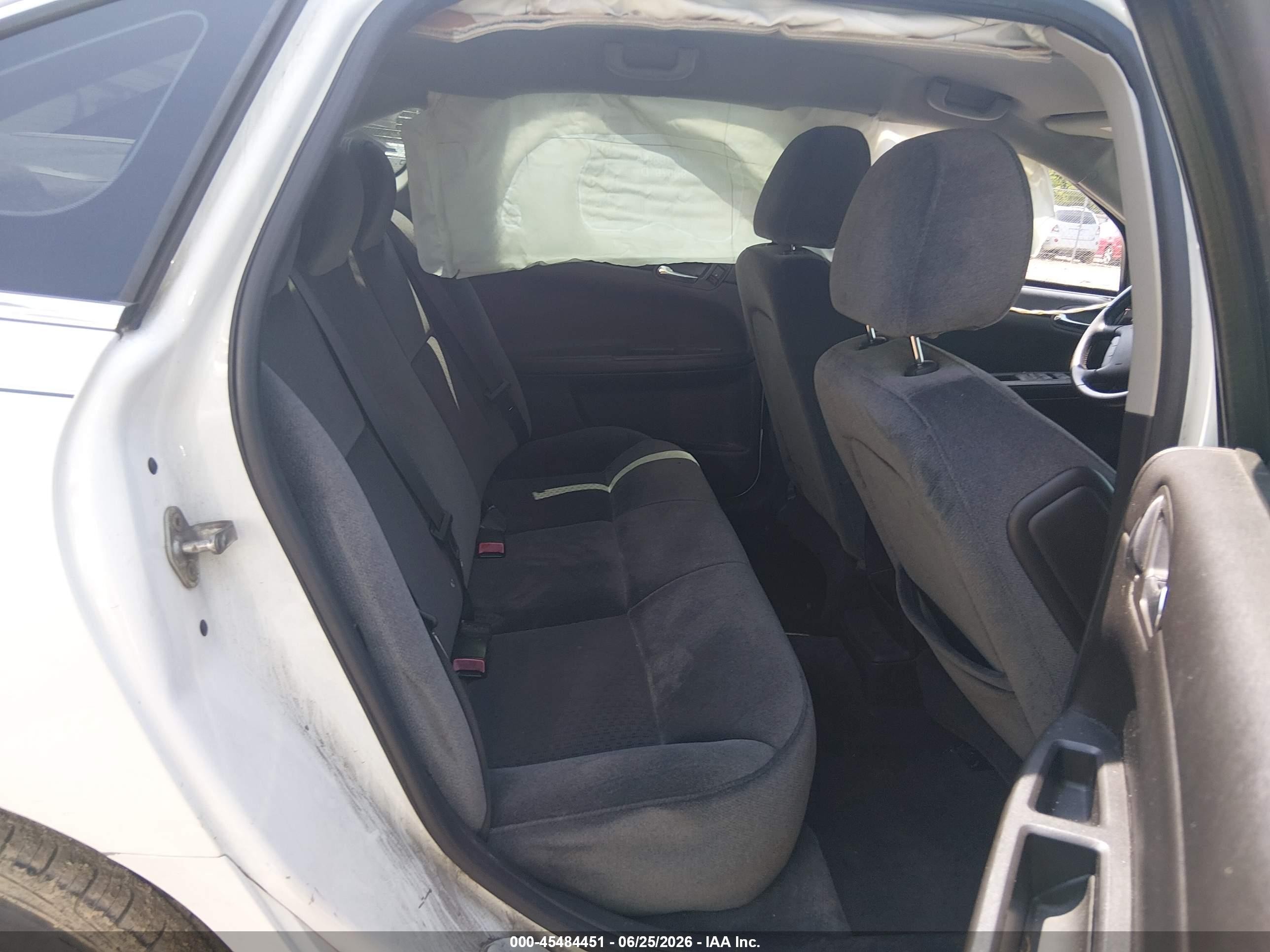 2010 Chevrolet Impala Lt White vin: 2G1WB5EK8A1168639