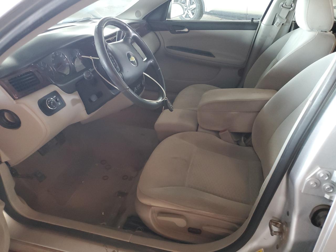 2010 Chevrolet Impala Lt Серебряный vin: 2G1WB5EK8A1254811