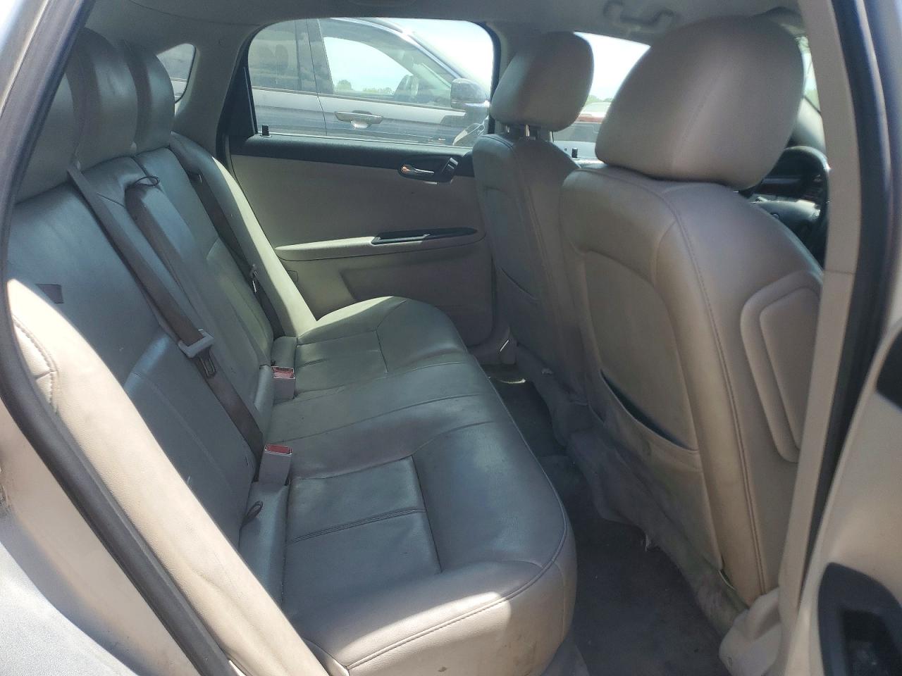 2011 Chevrolet Impala Silver vin: 2G1WB5EK8B1184664