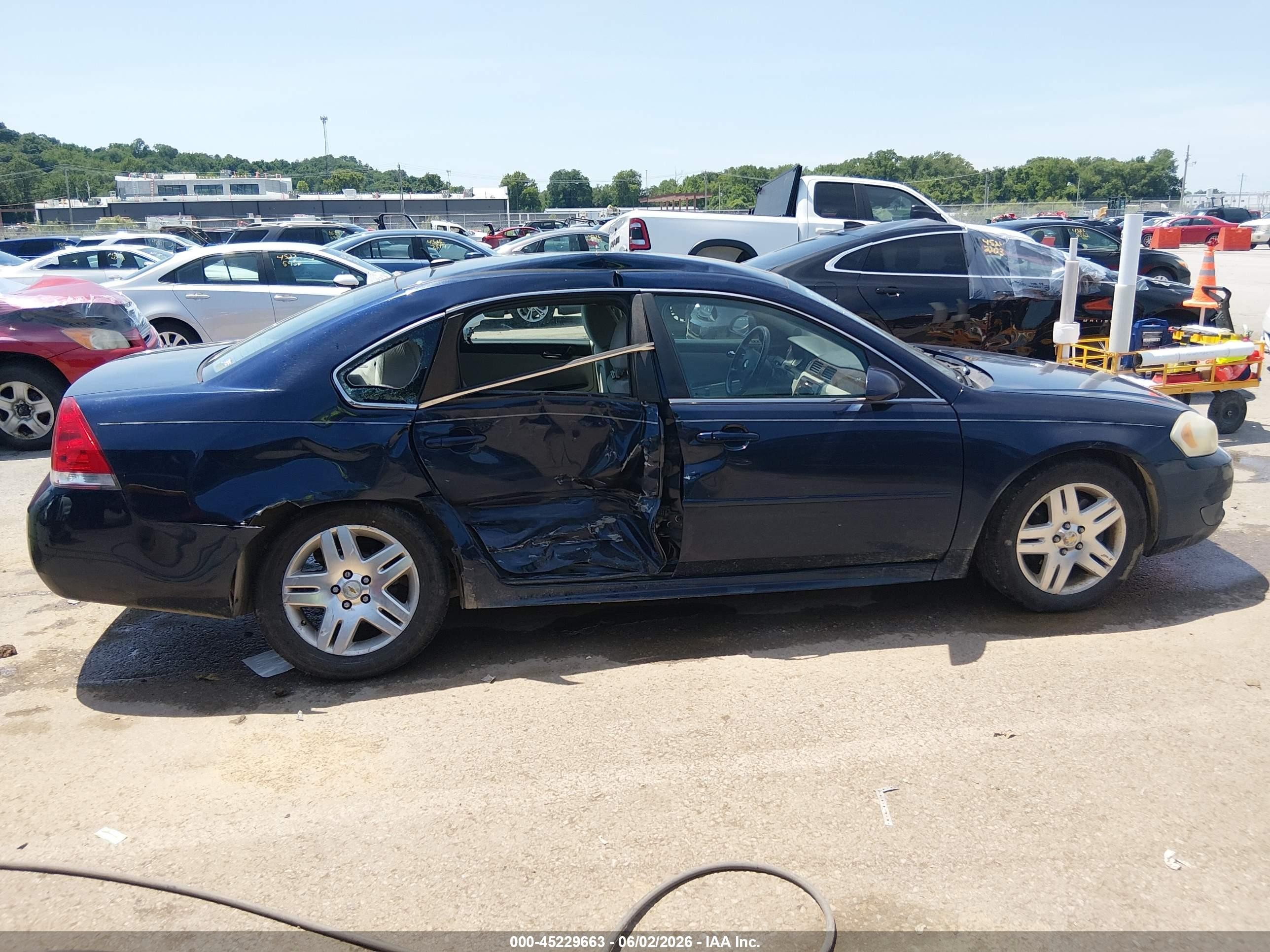 2011 Chevrolet Impala Lt Blue vin: 2G1WB5EK9B1208924