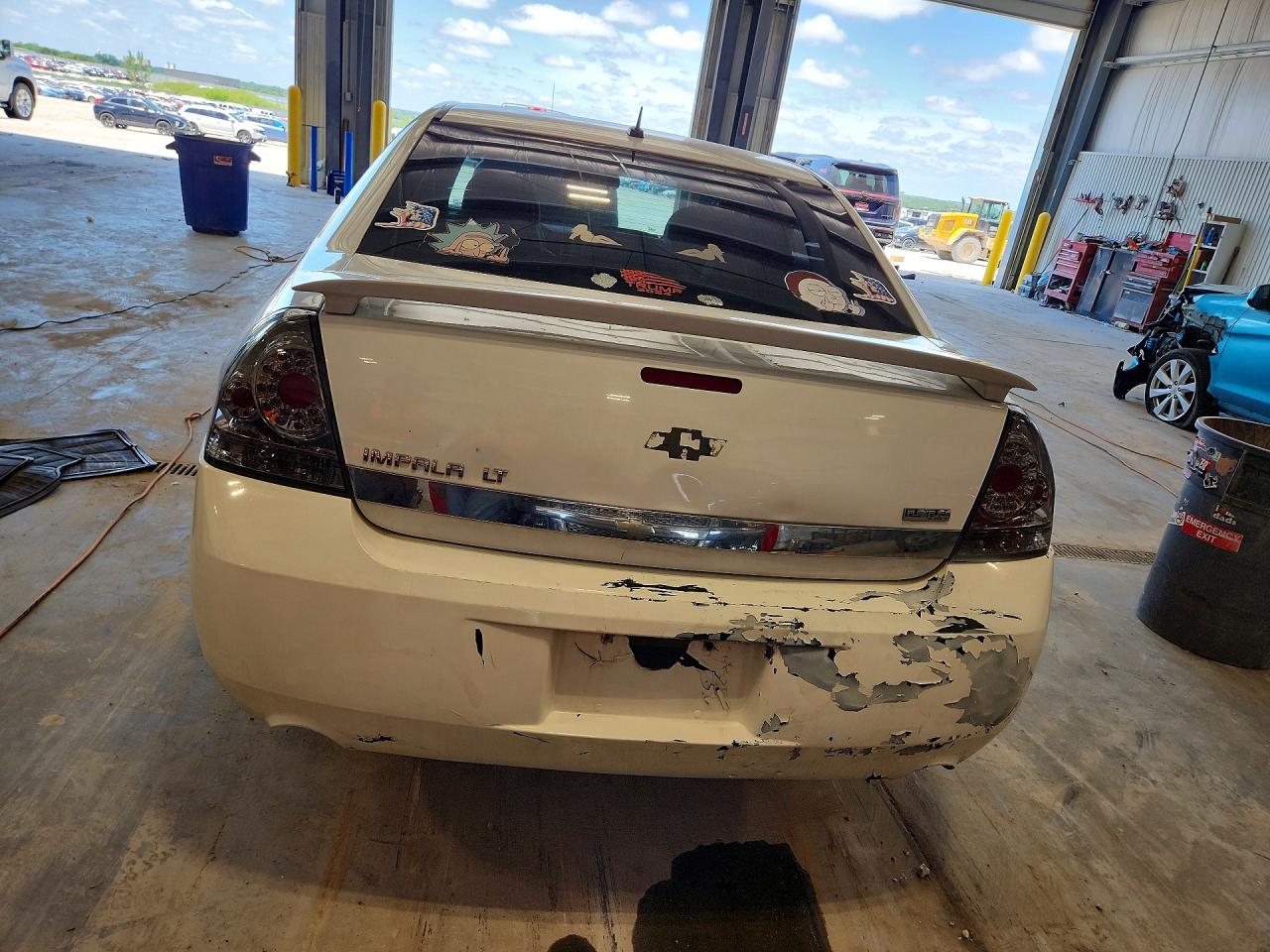 2010 Chevrolet Impala Lt White vin: 2G1WB5EKXA1186883