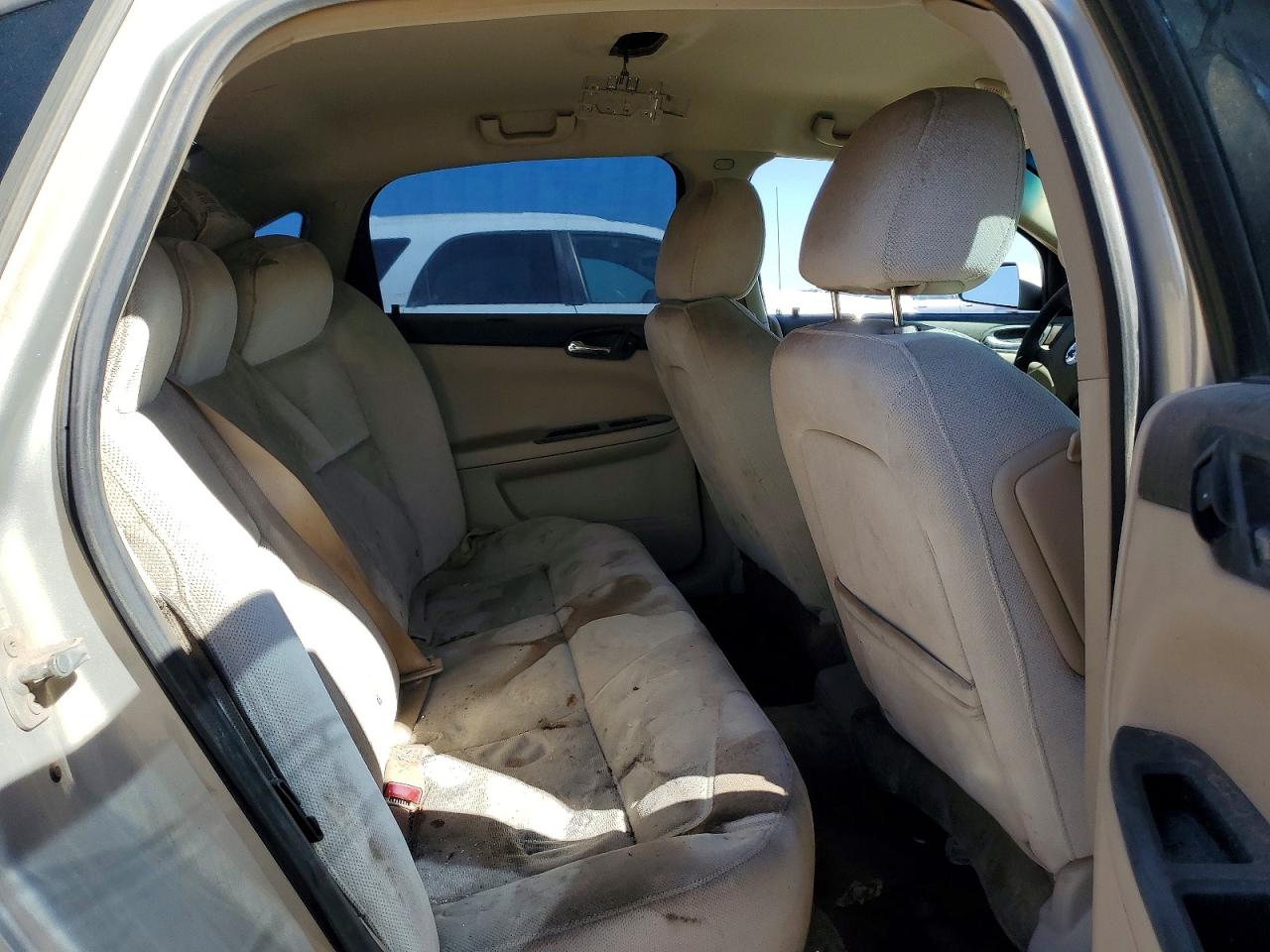 2010 Chevrolet Impala Lt Cream vin: 2G1WB5EN2A1117504