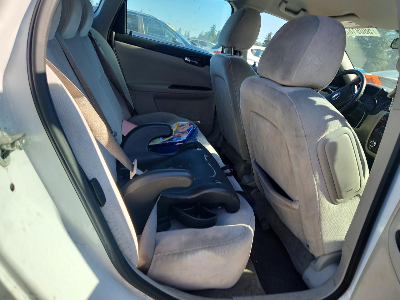 2010 Chevrolet Impala Lt White vin: 2G1WB5EN5A1265095