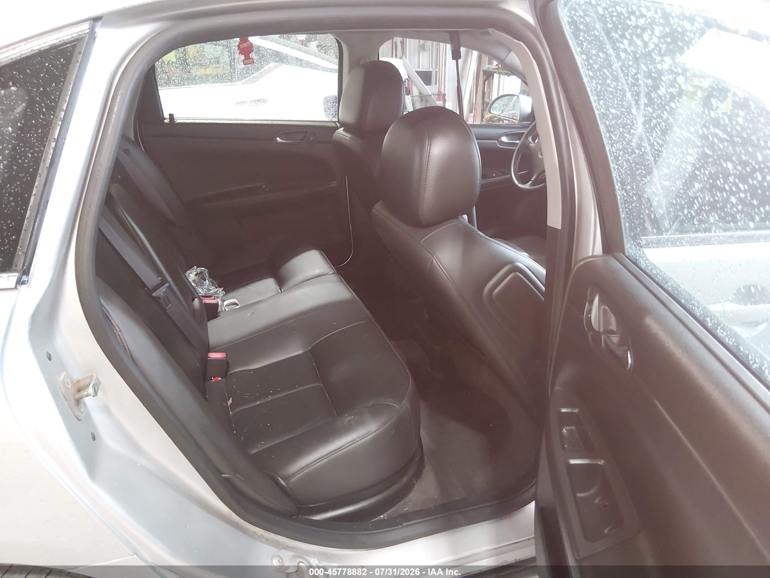 2010 Chevrolet Impala Lt Silver vin: 2G1WB5EN6A1140591