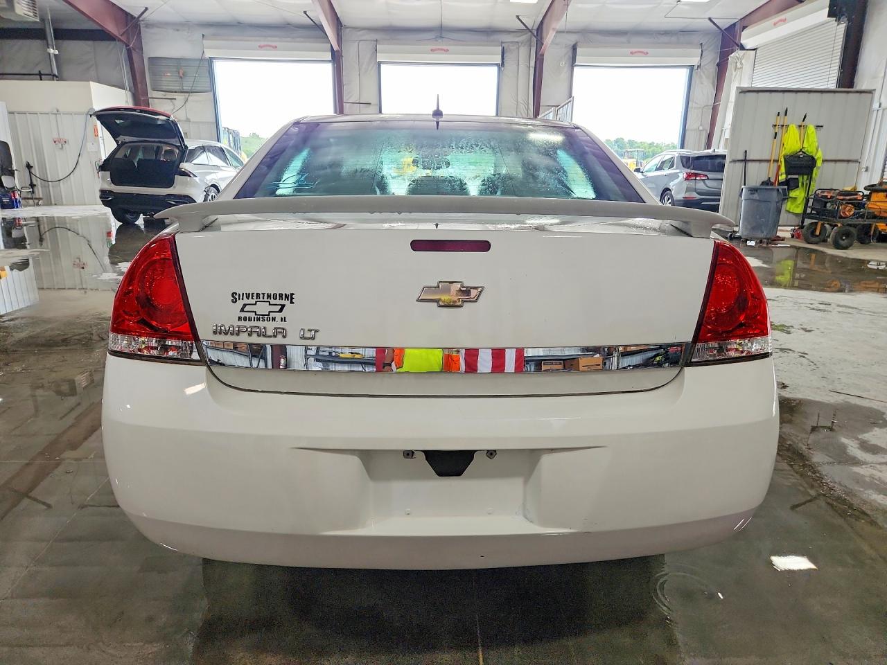 2010 Chevrolet Impala Lt White vin: 2G1WB5EN7A1258360
