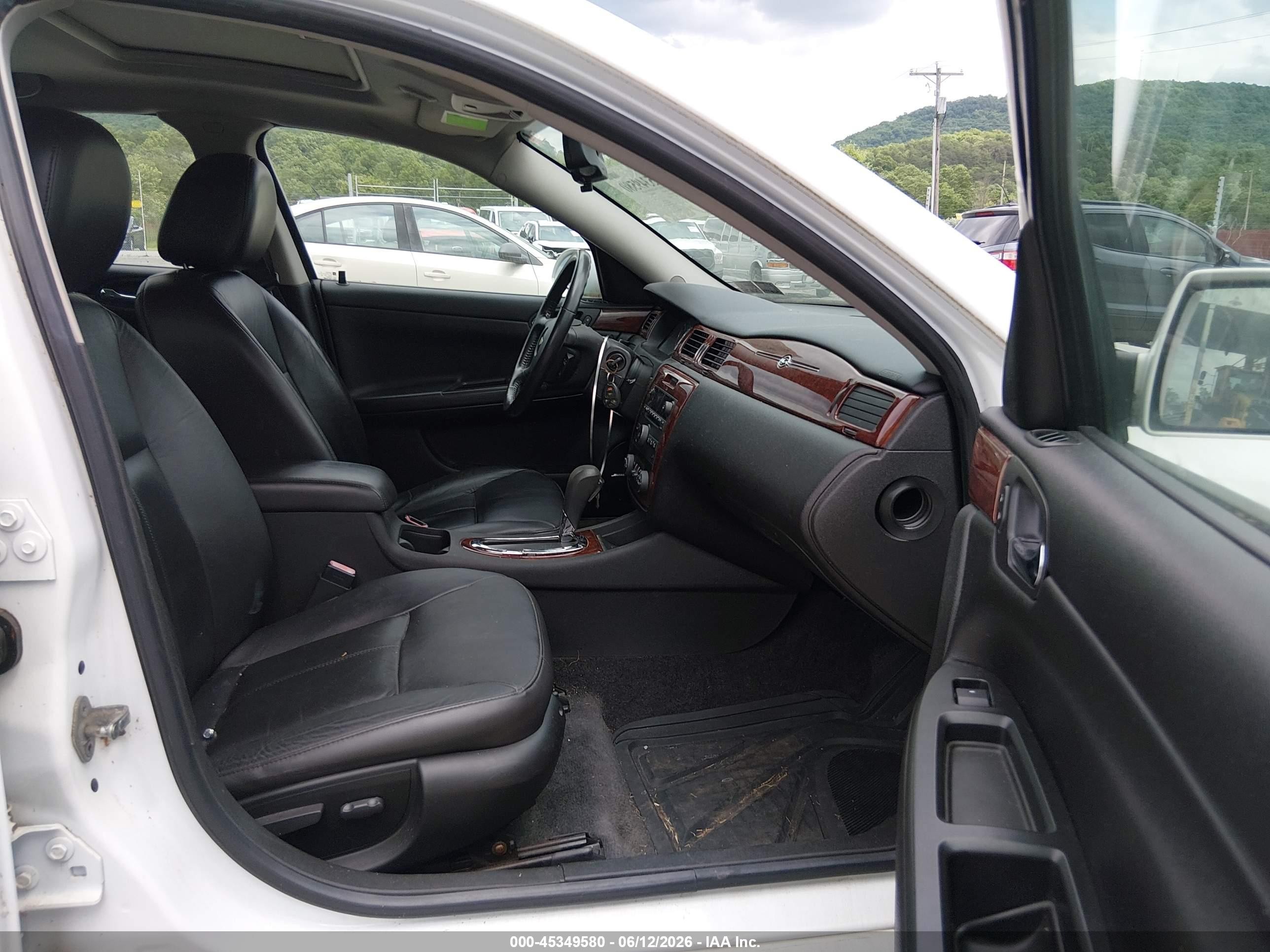2010 Chevrolet Impala Lt White vin: 2G1WB5EN8A1156145