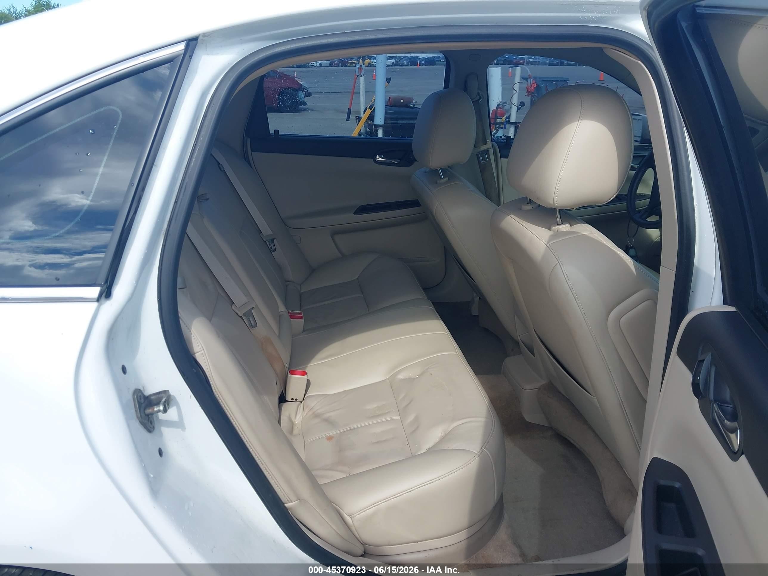 2010 Chevrolet Impala Lt White vin: 2G1WB5EN8A1186567