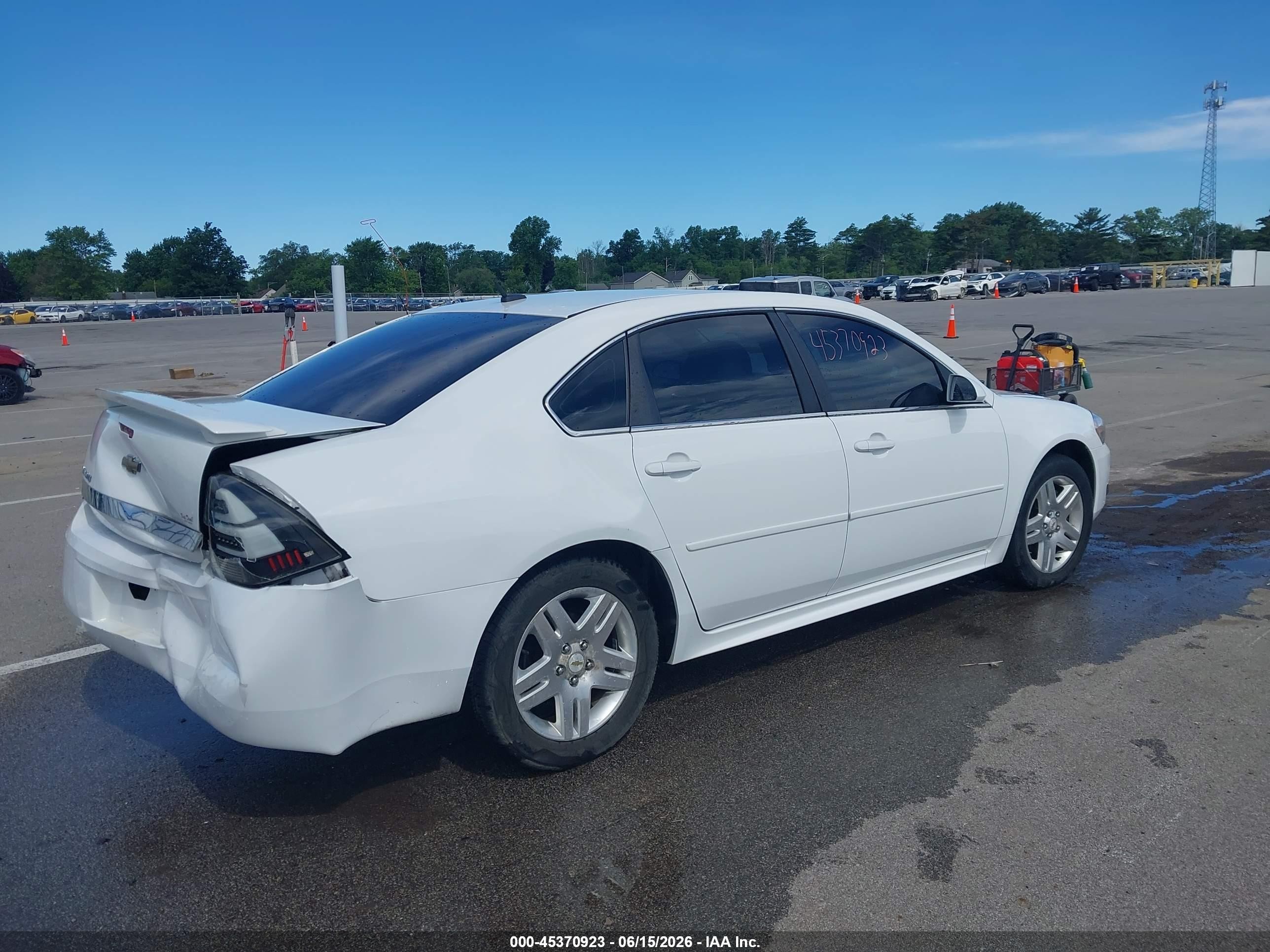 2010 Chevrolet Impala Lt White vin: 2G1WB5EN8A1186567