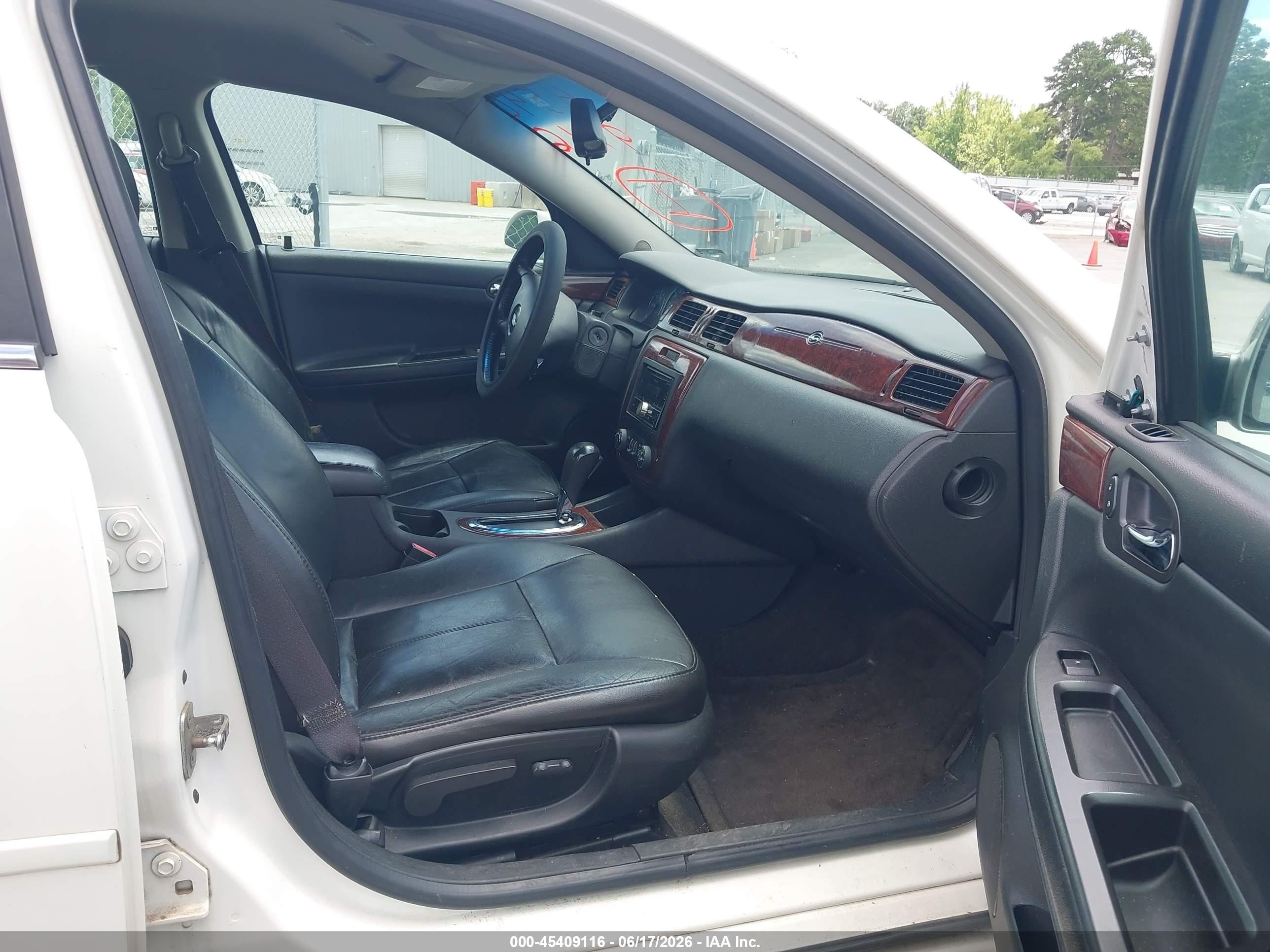 2009 Chevrolet Impala Lt White vin: 2G1WC57M591114478