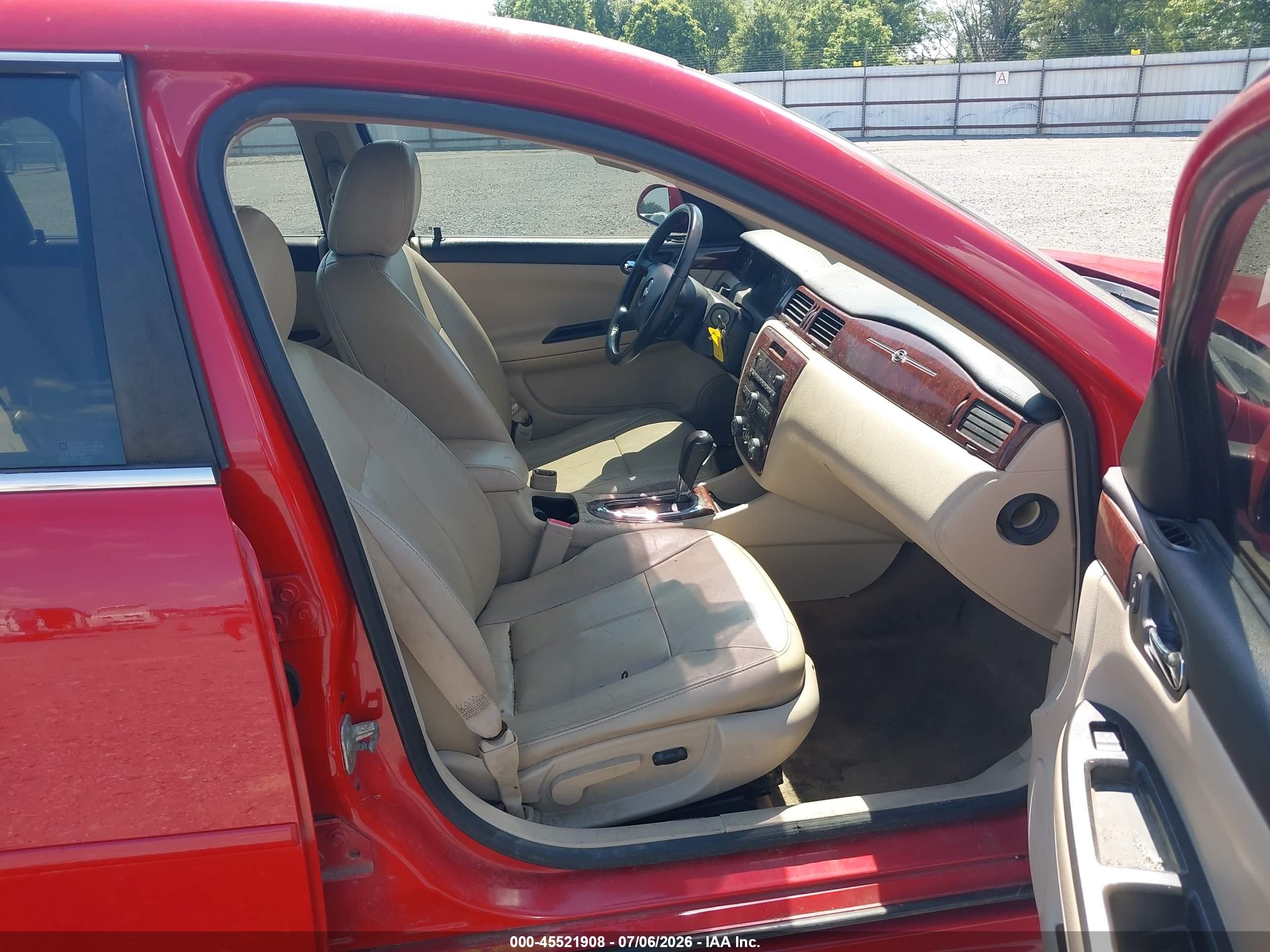 2009 Chevrolet Impala Lt Red vin: 2G1WC57M791203503