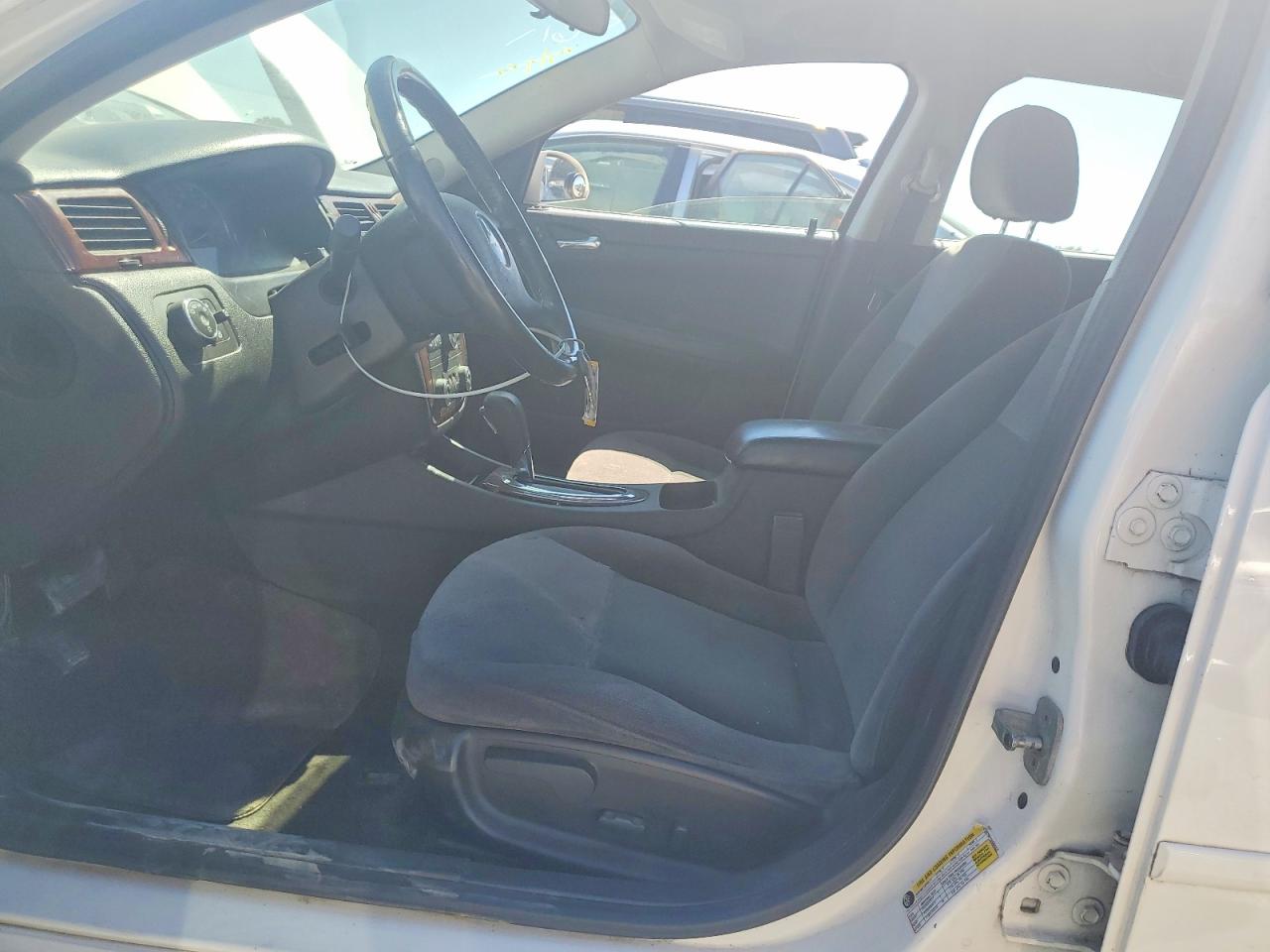 2006 Chevrolet Impala Lt White vin: 2G1WC581169406422