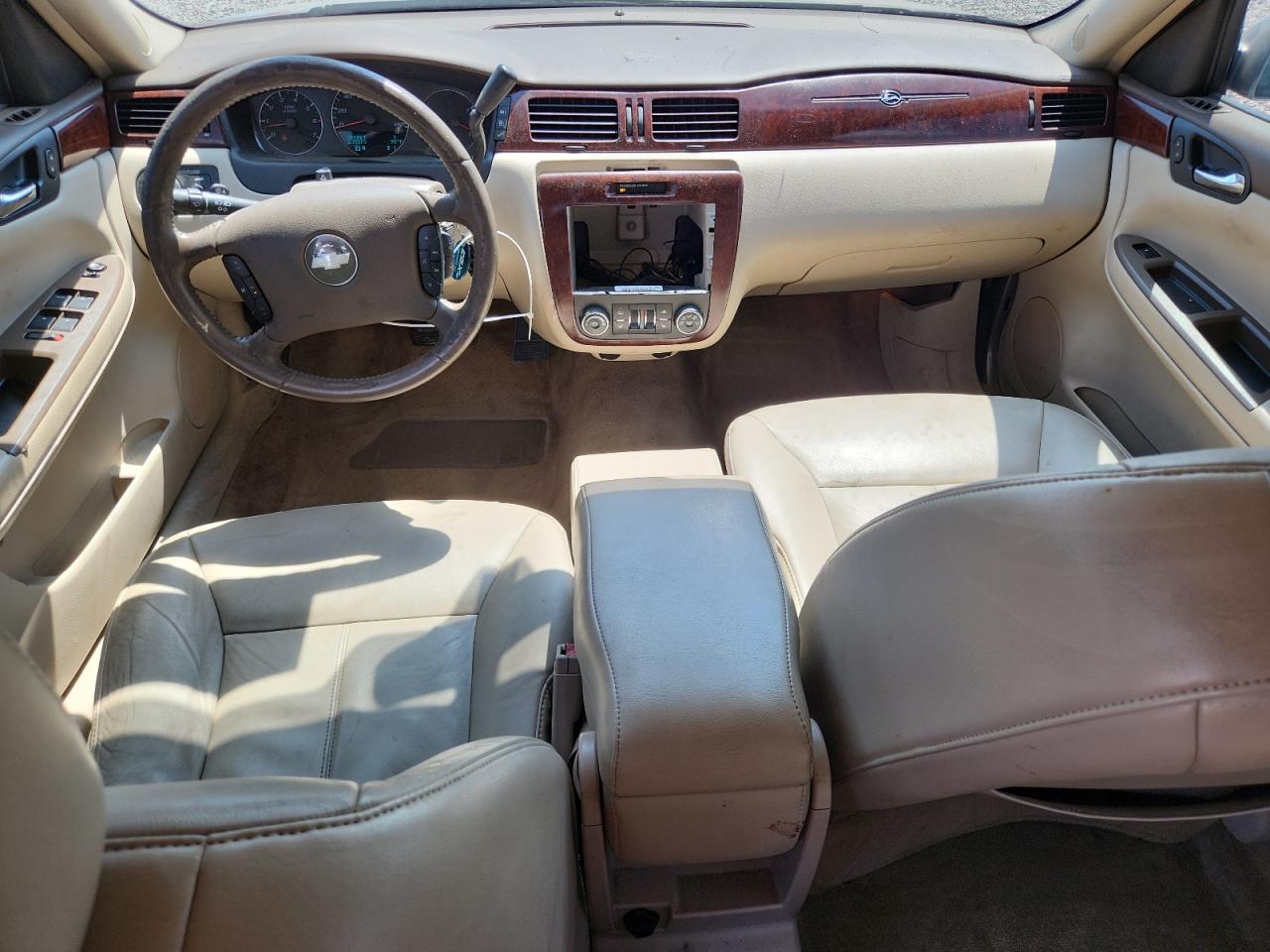 2008 Chevrolet Impala Lt Tan vin: 2G1WC583281340921