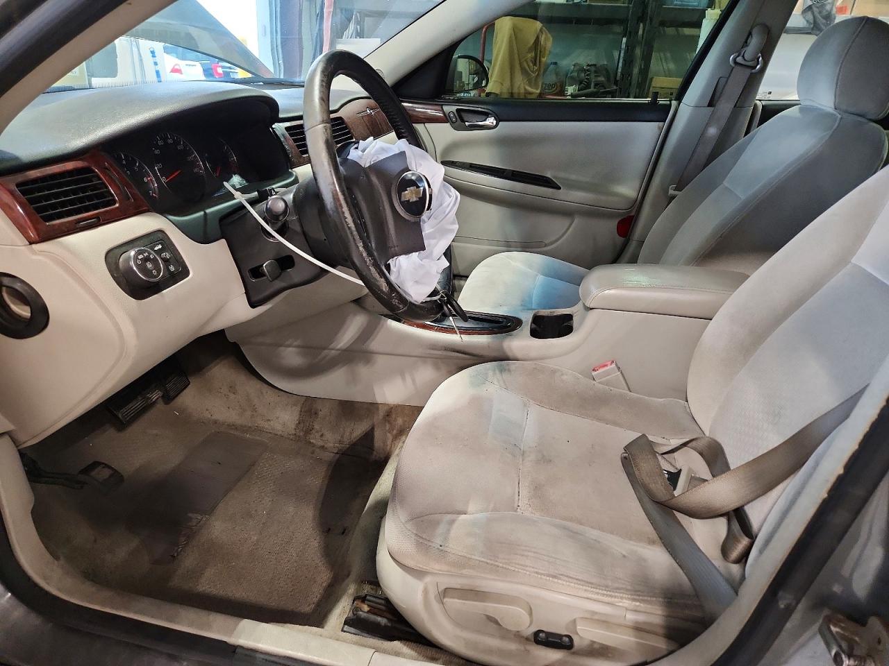 2008 Chevrolet Impala Gray vin: 2G1WC583381202109