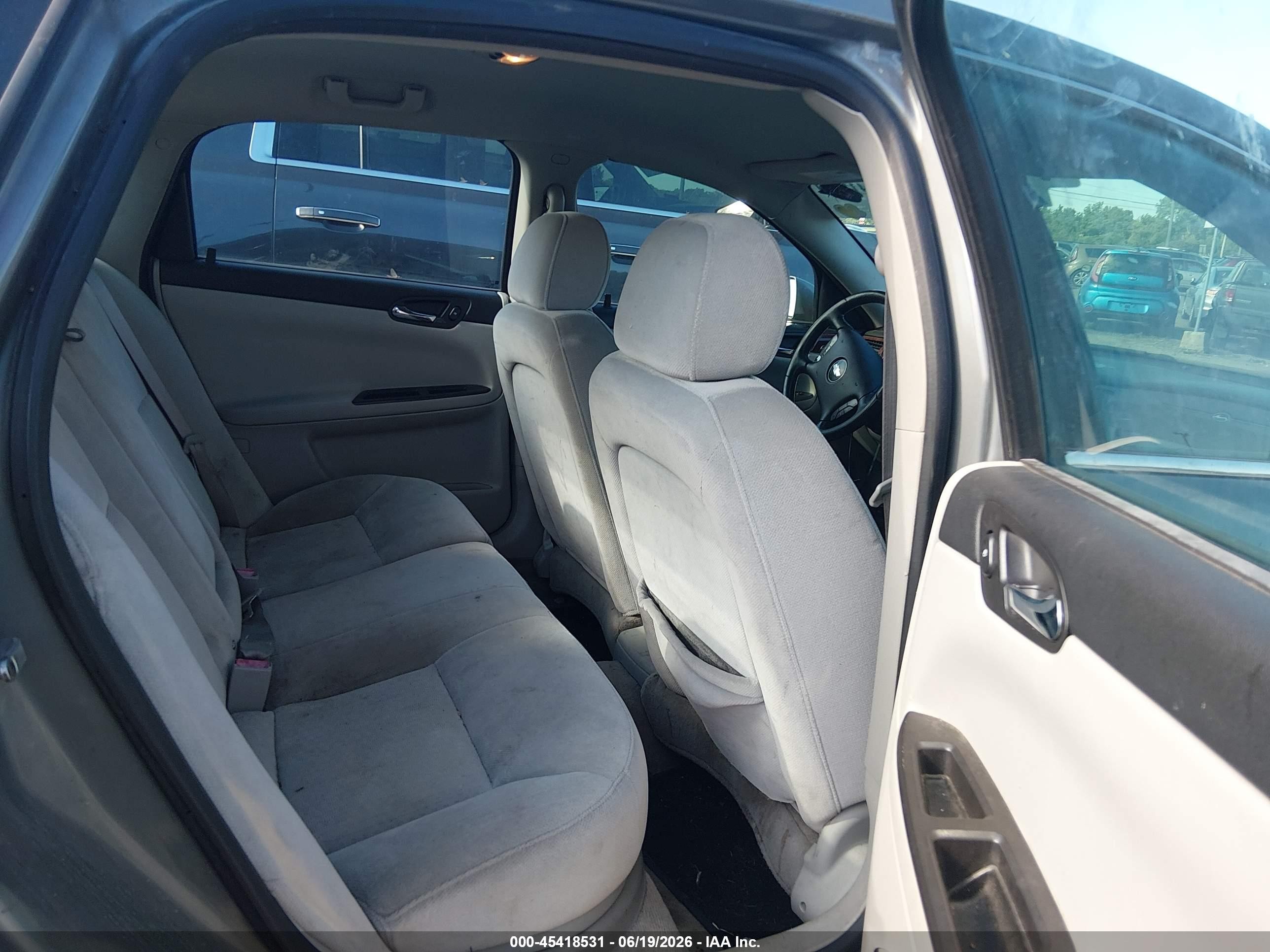 2008 Chevrolet Impala Lt Серый vin: 2G1WC583781229636