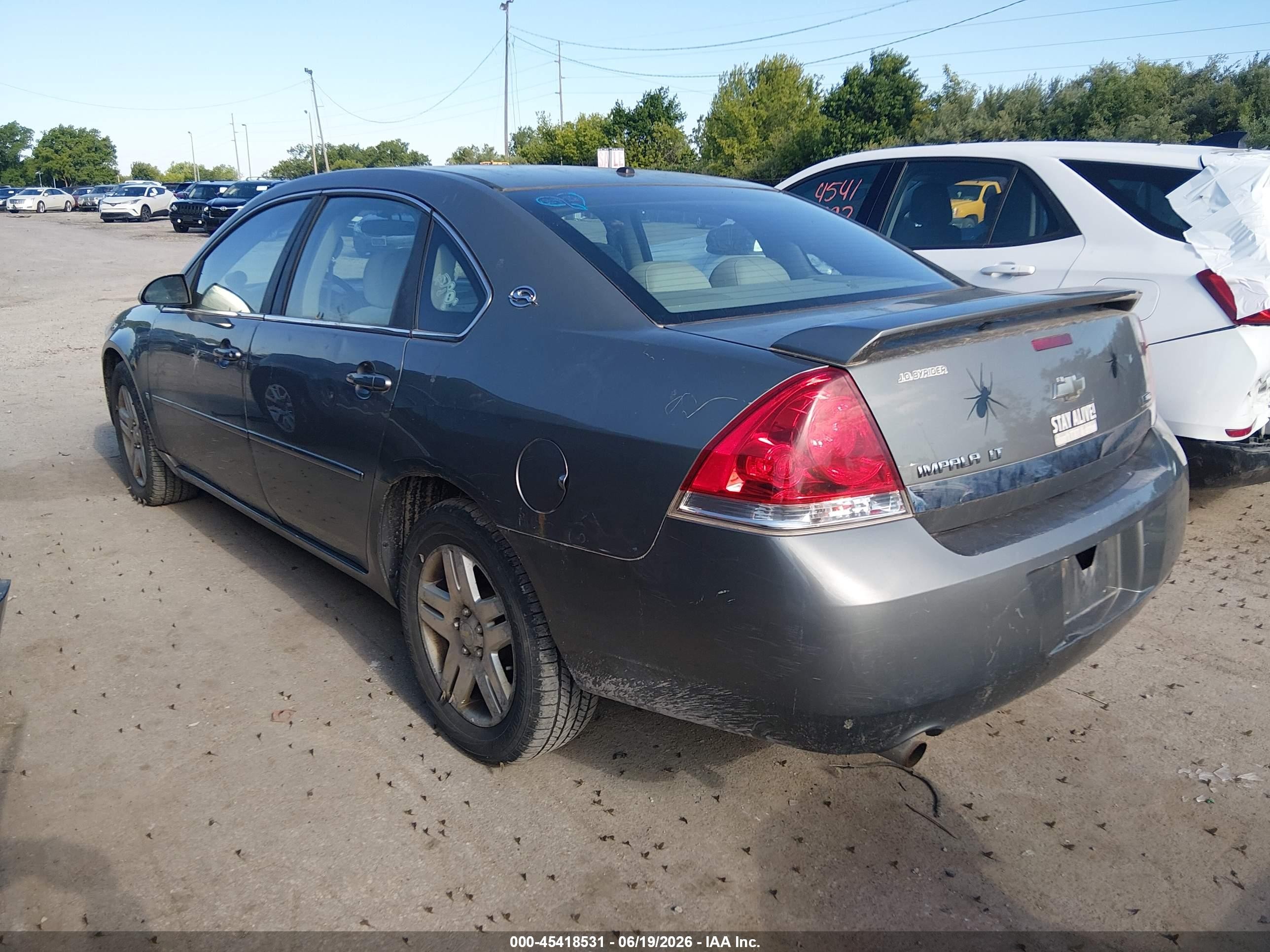 2008 Chevrolet Impala Lt Серый vin: 2G1WC583781229636