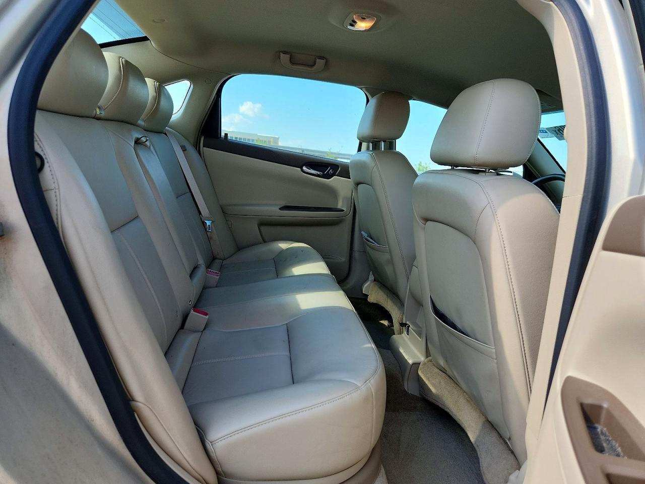 2008 Chevrolet Impala Lt Tan vin: 2G1WC583789210330