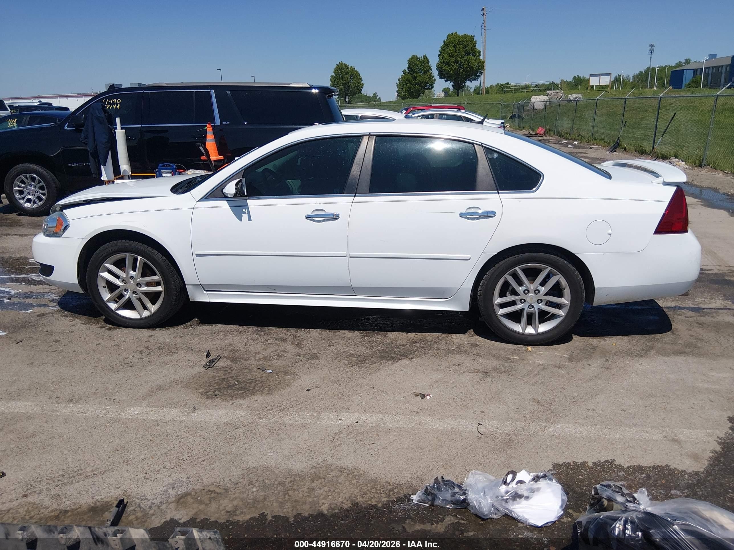 2014 Chevrolet Impala Limited Ltz White vin: 2G1WC5E33E1150223