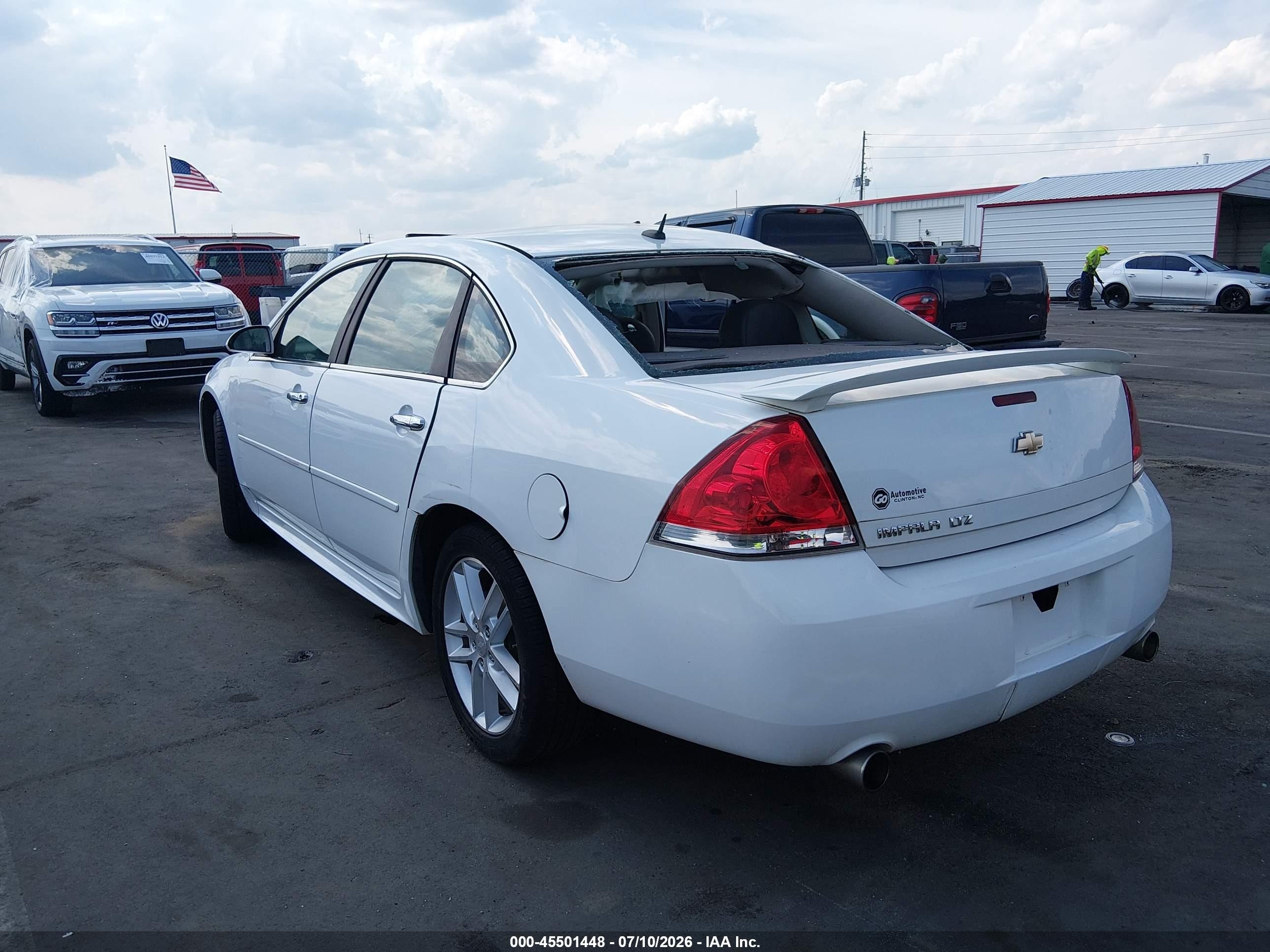 2012 Chevrolet Impala Ltz White vin: 2G1WC5E34C1196057
