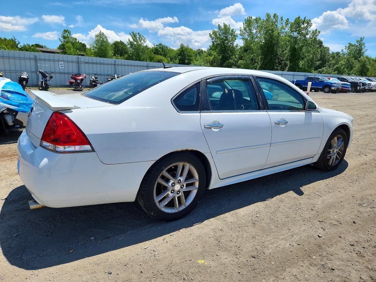 2012 Chevrolet Impala Ltz White vin: 2G1WC5E34C1239358