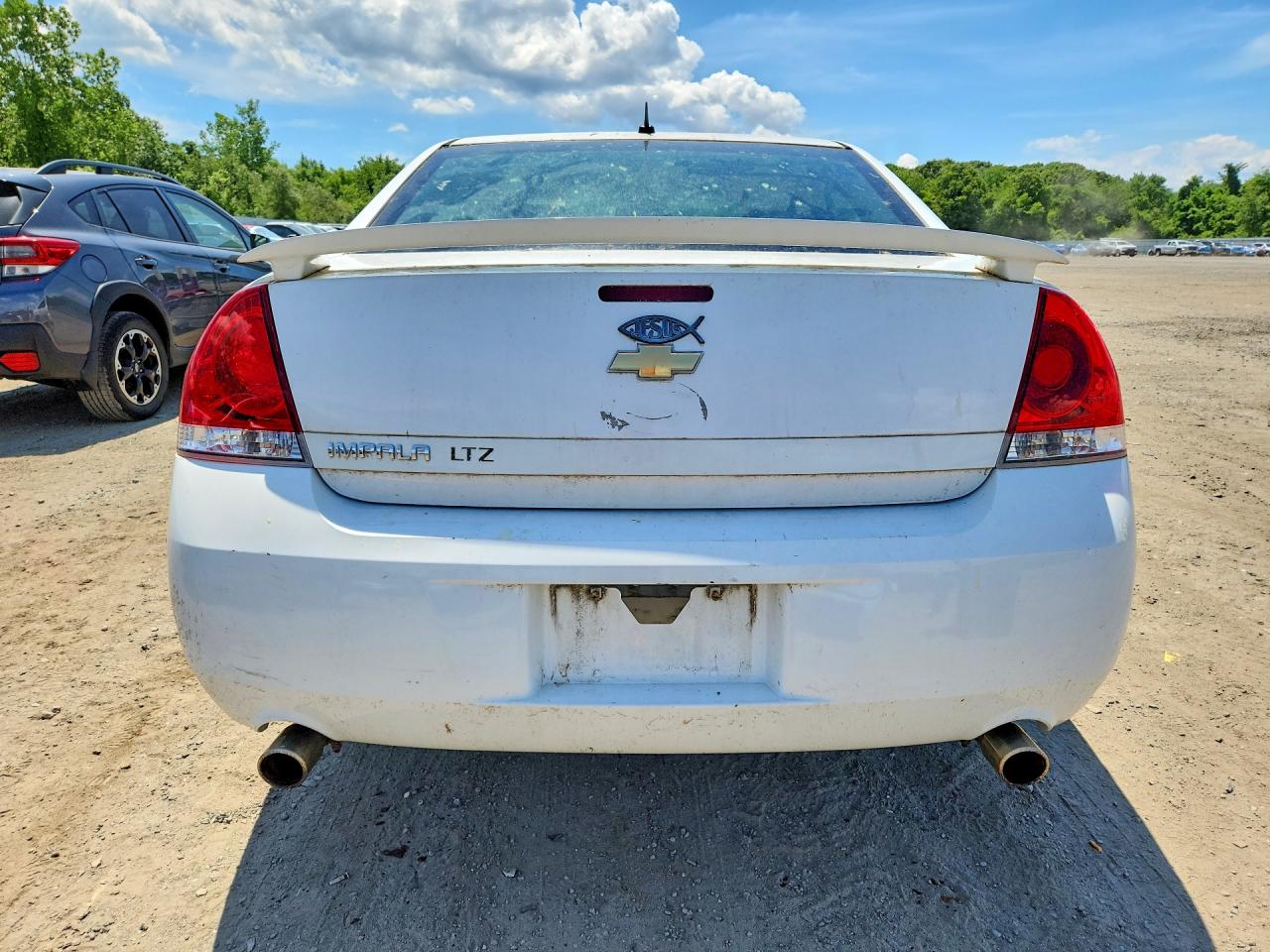 2012 Chevrolet Impala Ltz White vin: 2G1WC5E34C1239358