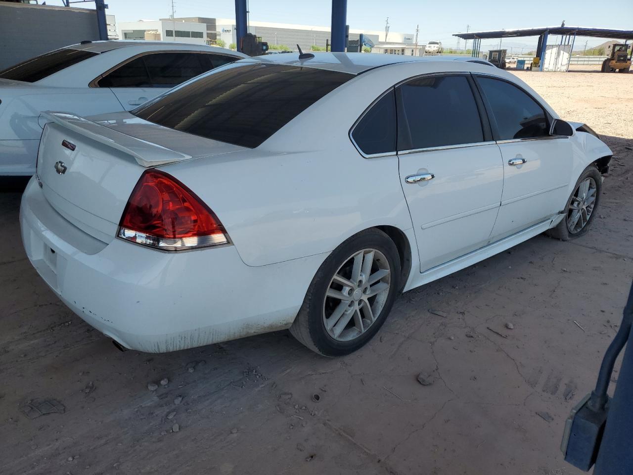 2013 Chevrolet Impala White vin: 2G1WC5E34D1221265