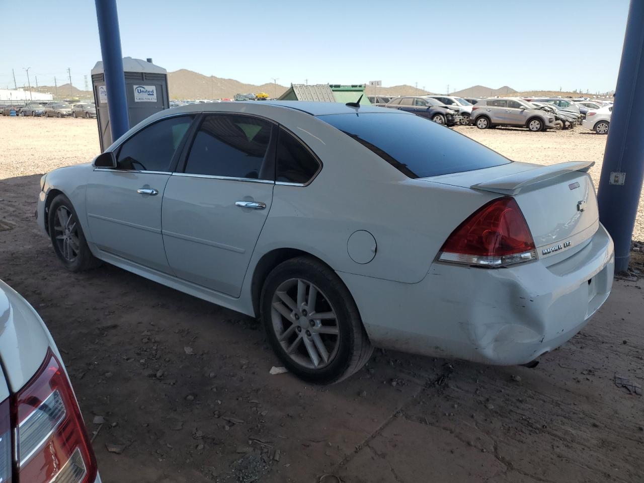 2013 Chevrolet Impala White vin: 2G1WC5E34D1221265