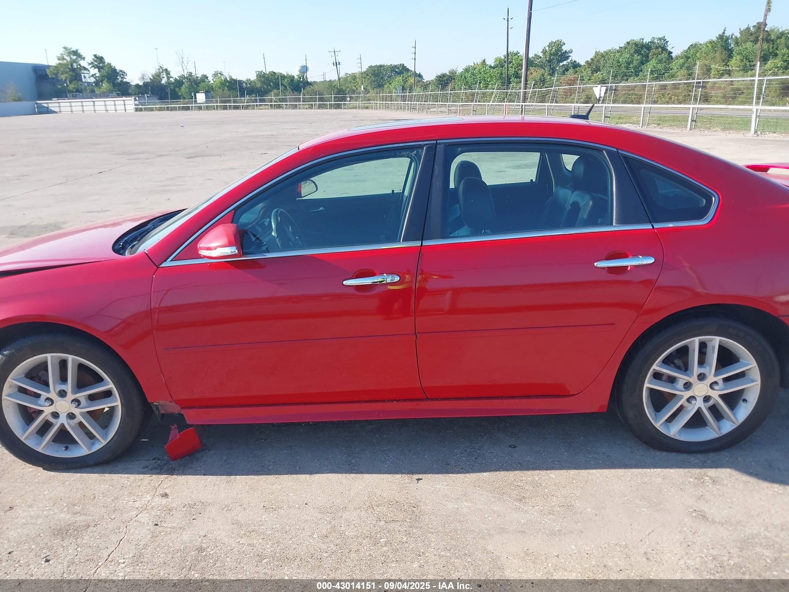 2013 Chevrolet Impala Ltz Red vin: 2G1WC5E35D1198045