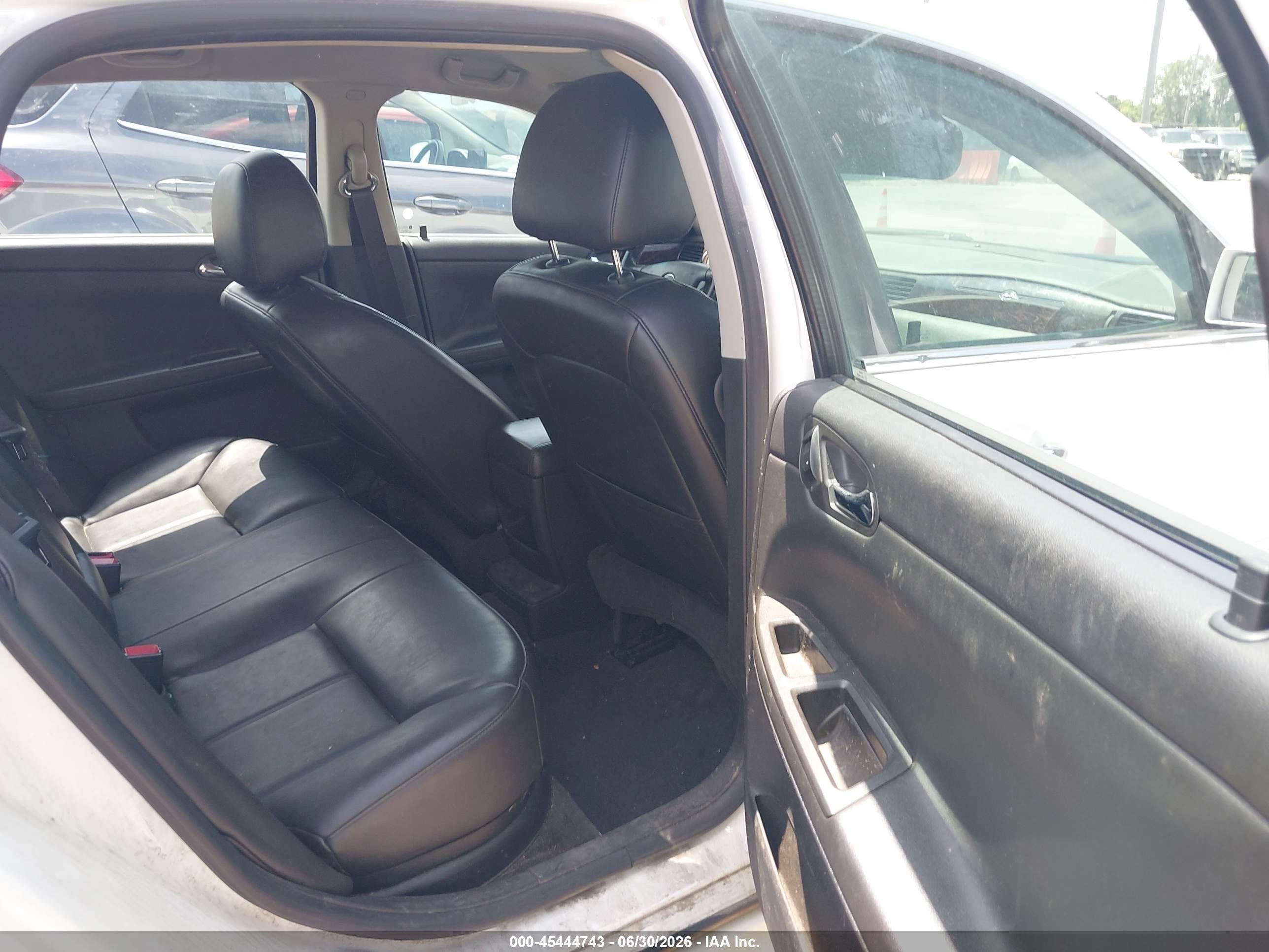 2012 Chevrolet Impala Ltz Белый vin: 2G1WC5E38C1175986