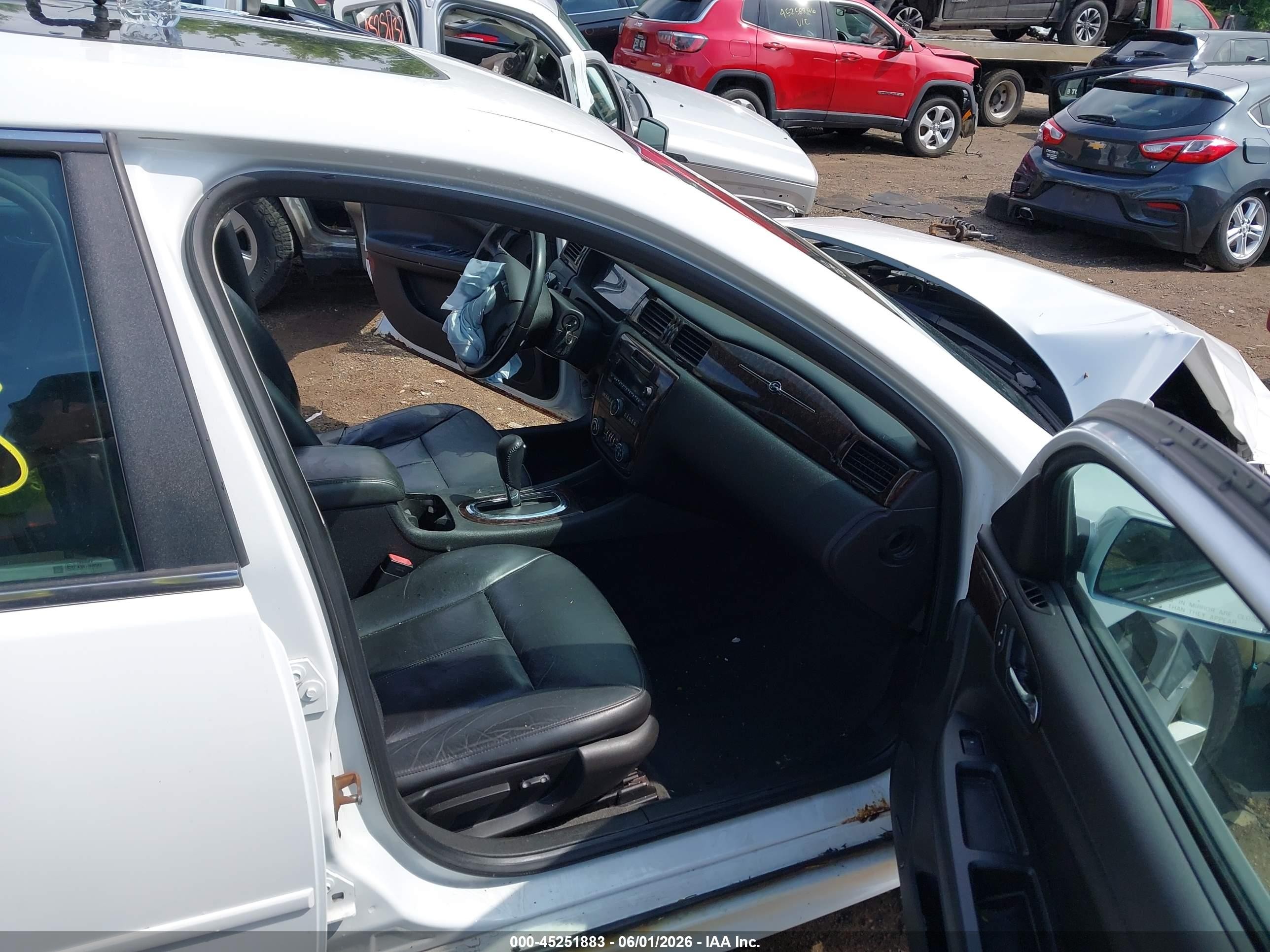 2012 Chevrolet Impala Ltz White vin: 2G1WC5E38C1195624
